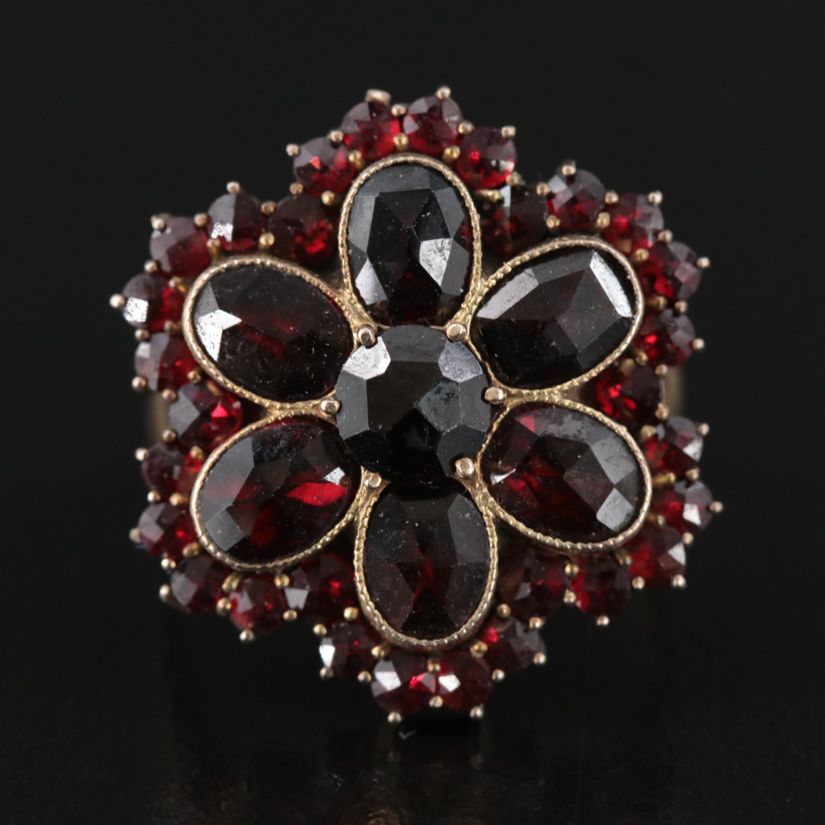 Vintage 14K Garnet Cluster Ring