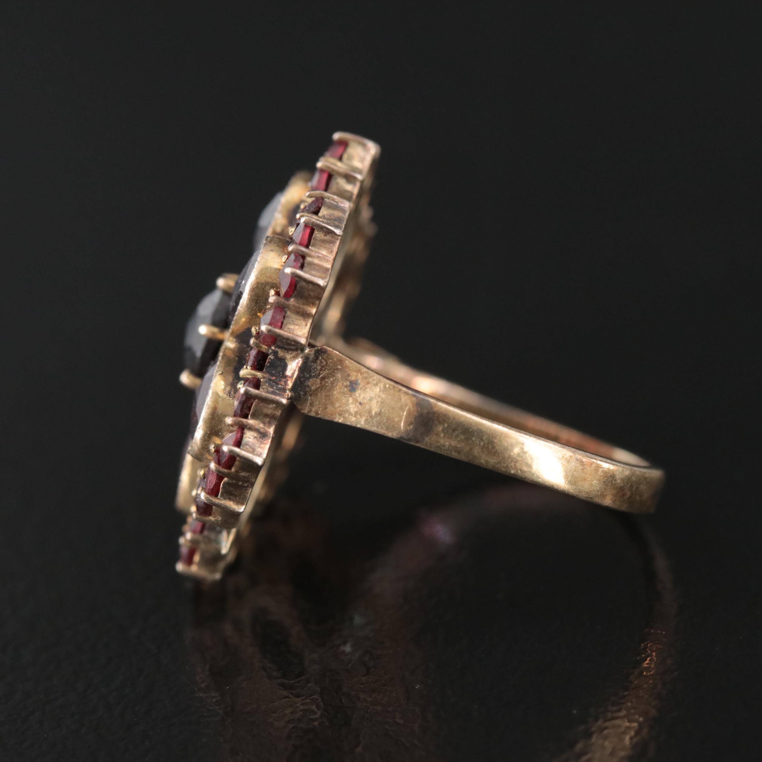 Vintage 14K Garnet Cluster Ring