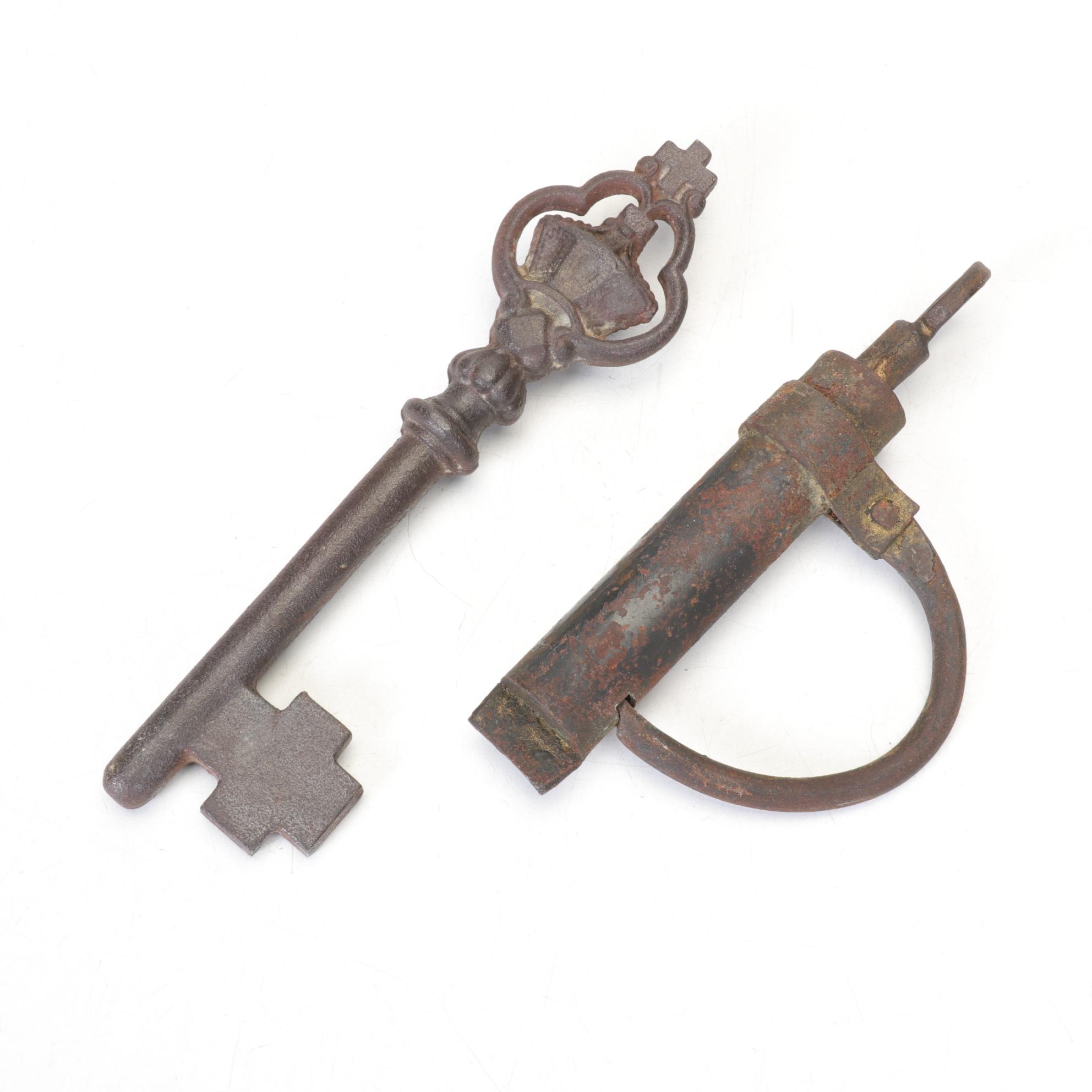 Cast Iron Crown Skeleton Key with Cylinder Padlock