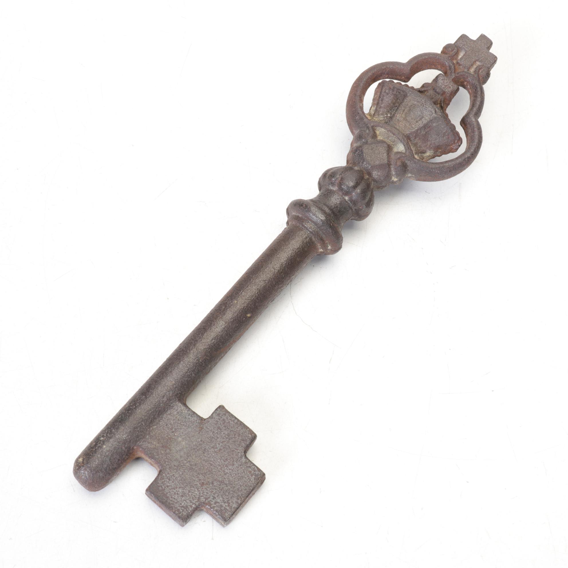Cast Iron Crown Skeleton Key with Cylinder Padlock