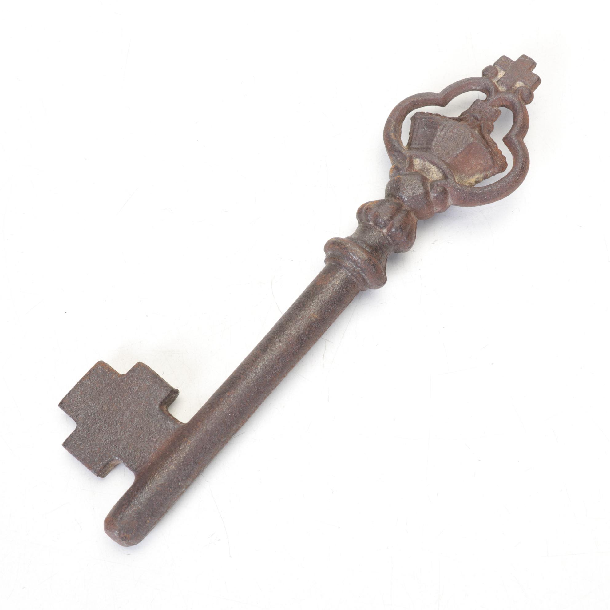 Cast Iron Crown Skeleton Key with Cylinder Padlock