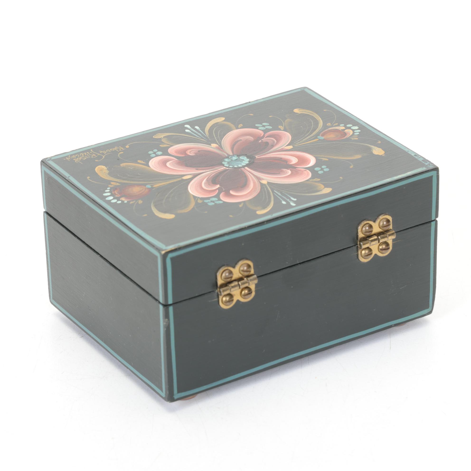 Porcelain Handles, Ceramic Tiles and Box with Floral Motif