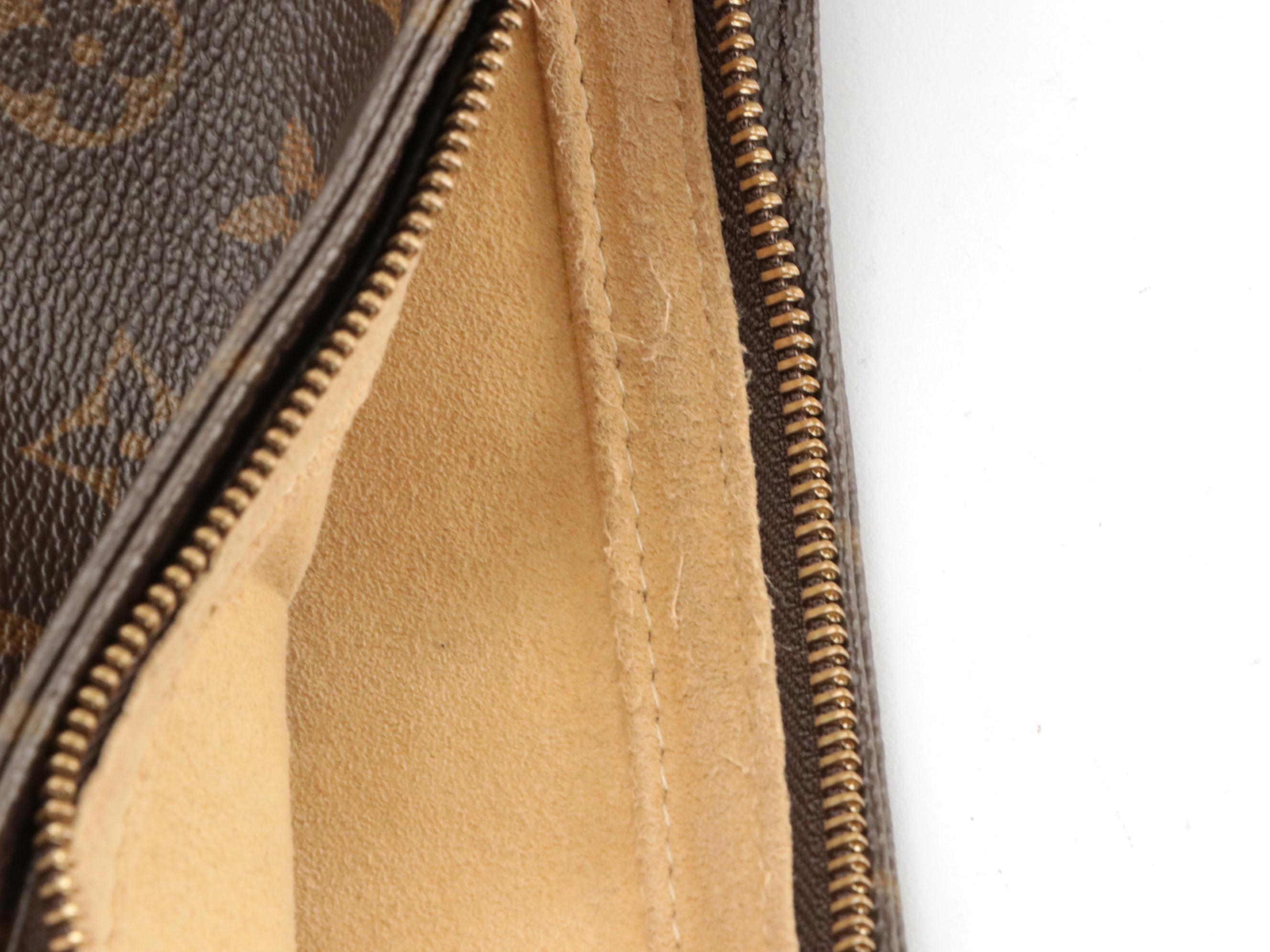 Louis Vuitton Looping GM Shoulder Bag in Monogram Canvas and Leather