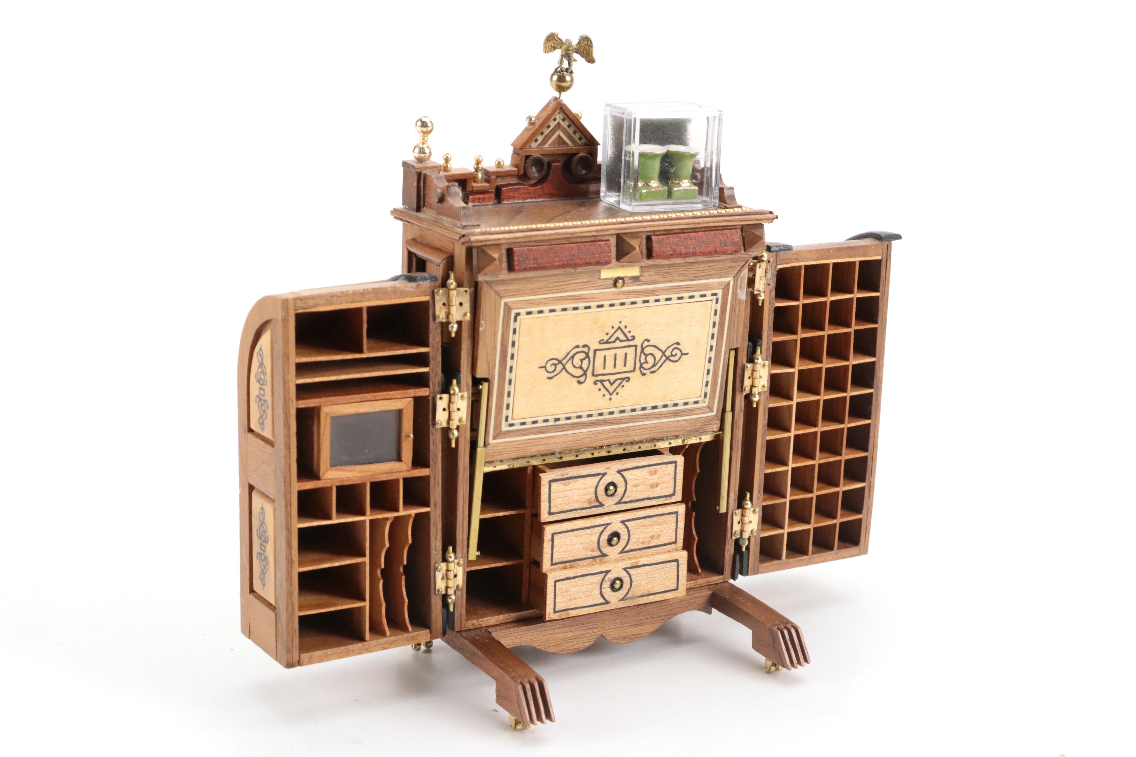 Miniature Victorian Style Wooden Wooten Desk