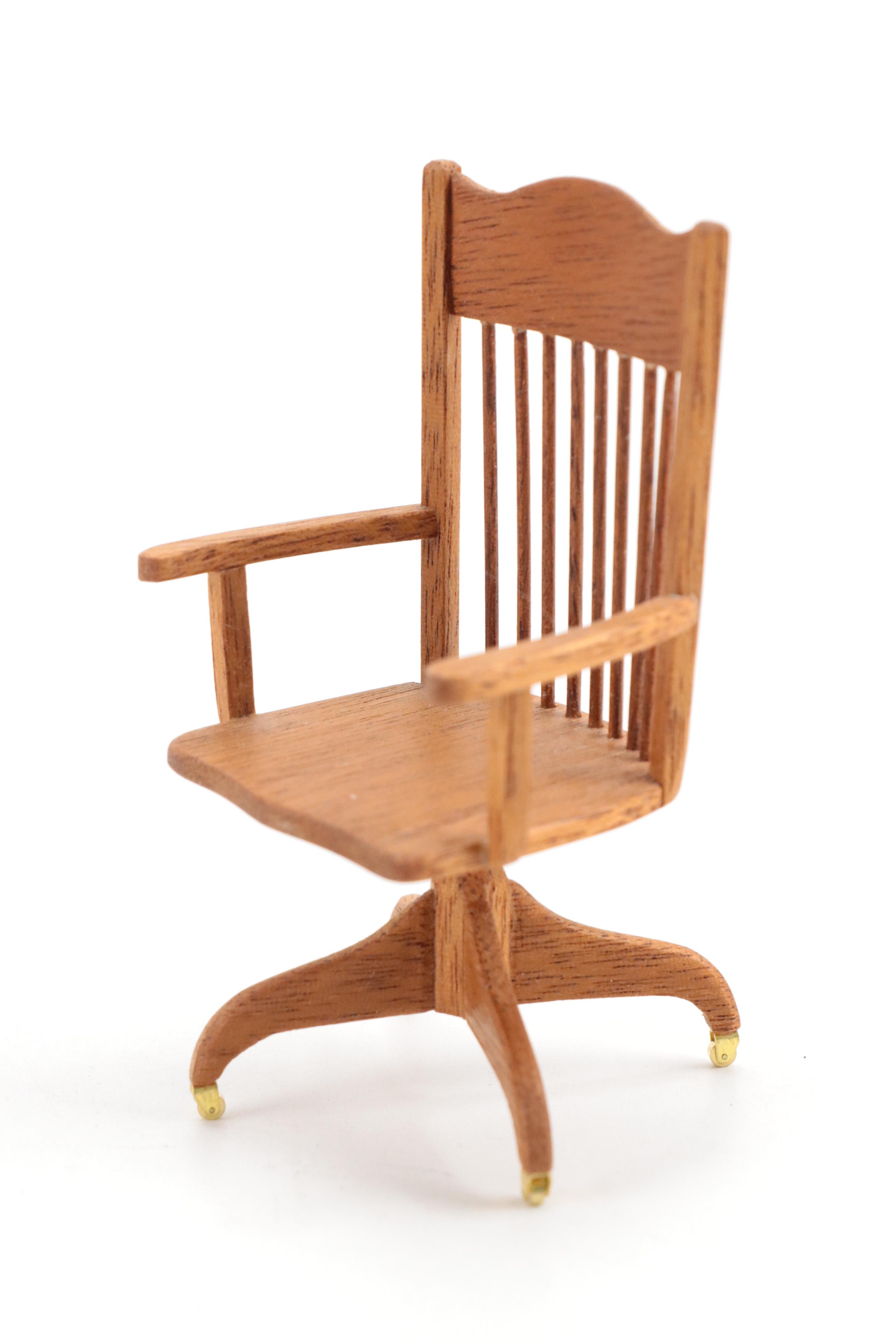 Miniature Victorian Style Wooden Wooten Desk