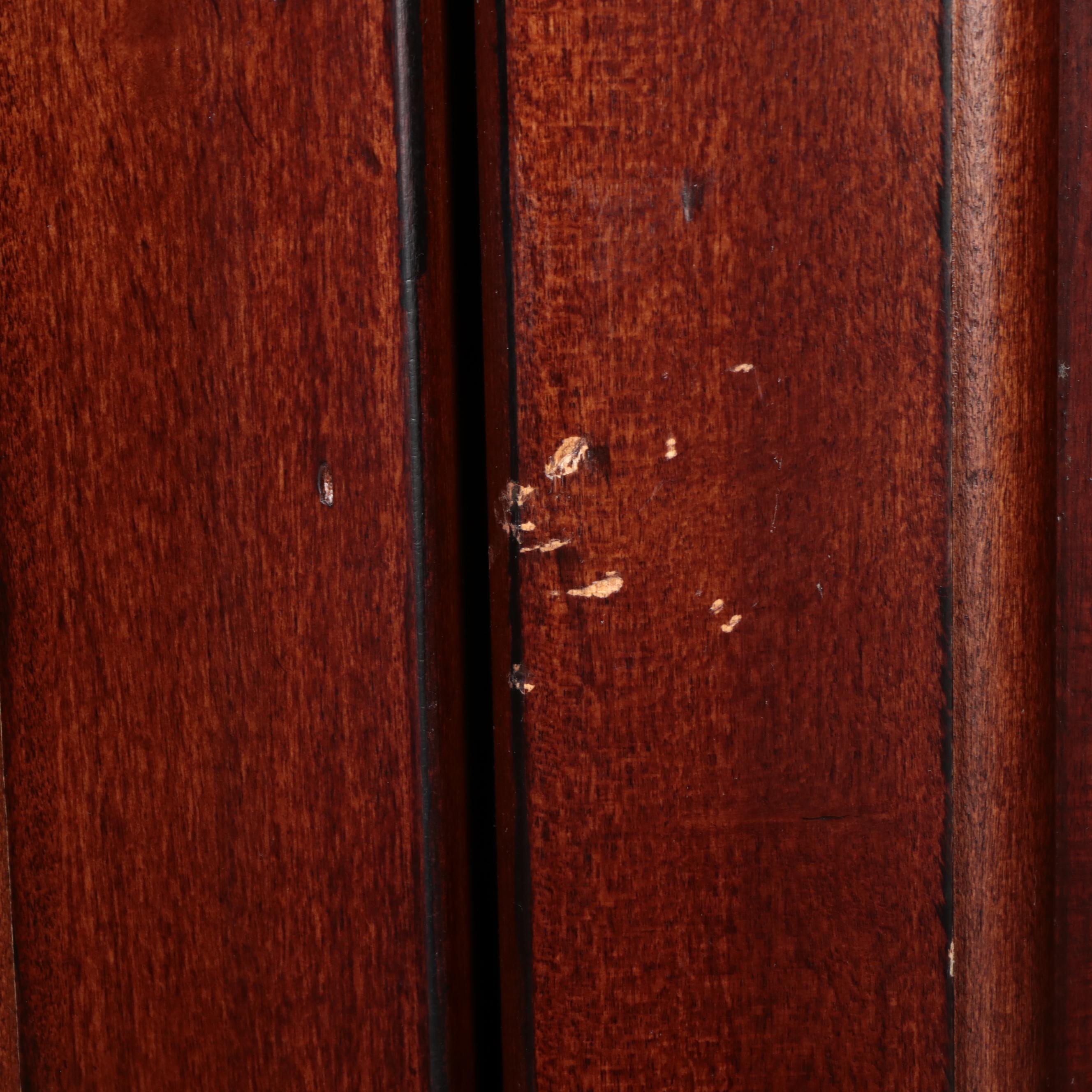 Hooker Furniture Transitional Style Mahogany Finish Wood Entertainment Cabinet