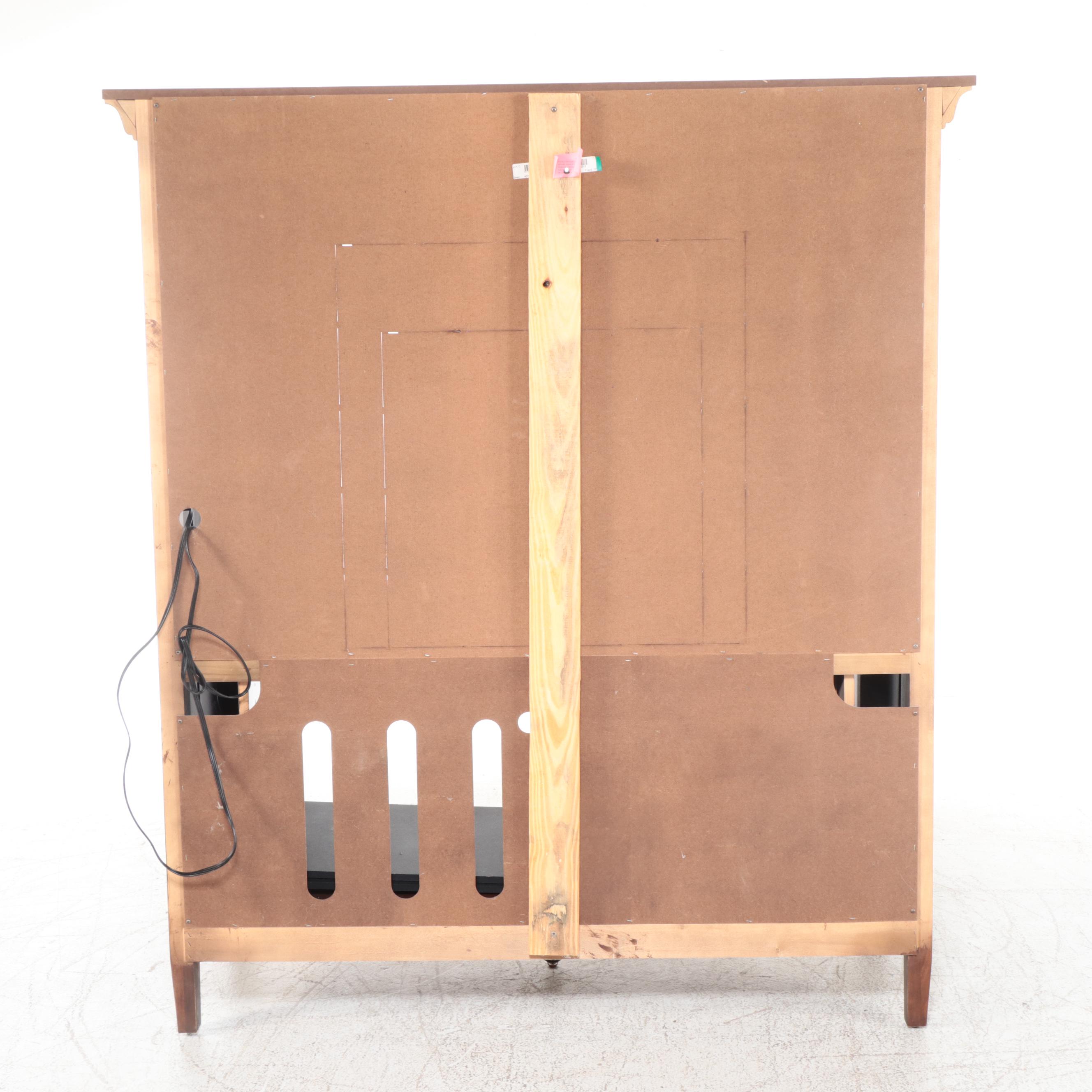 Hooker Furniture Transitional Style Mahogany Finish Wood Entertainment Cabinet