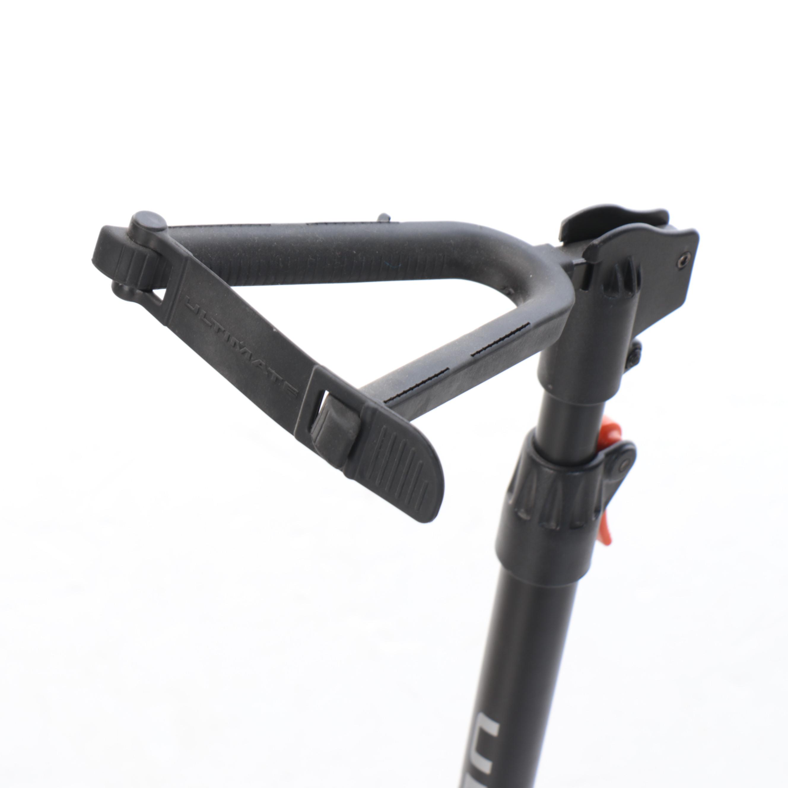 Fender 351 Studio Seat Stand Combo with Other Collapsible Instrument Stand