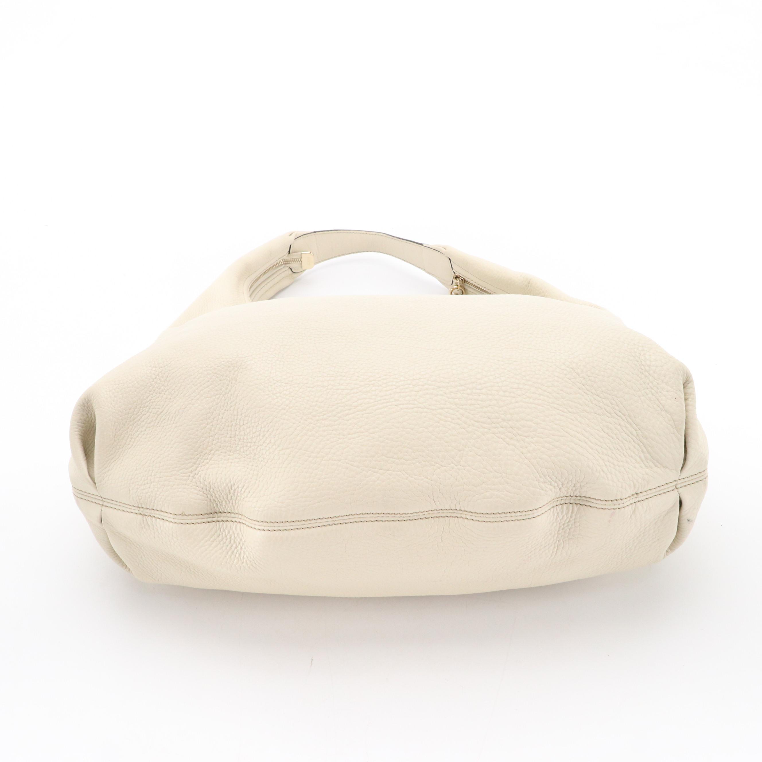Gucci Soho Large Hobo Shoulder Bag in Ivory Grained Leather with Tassel