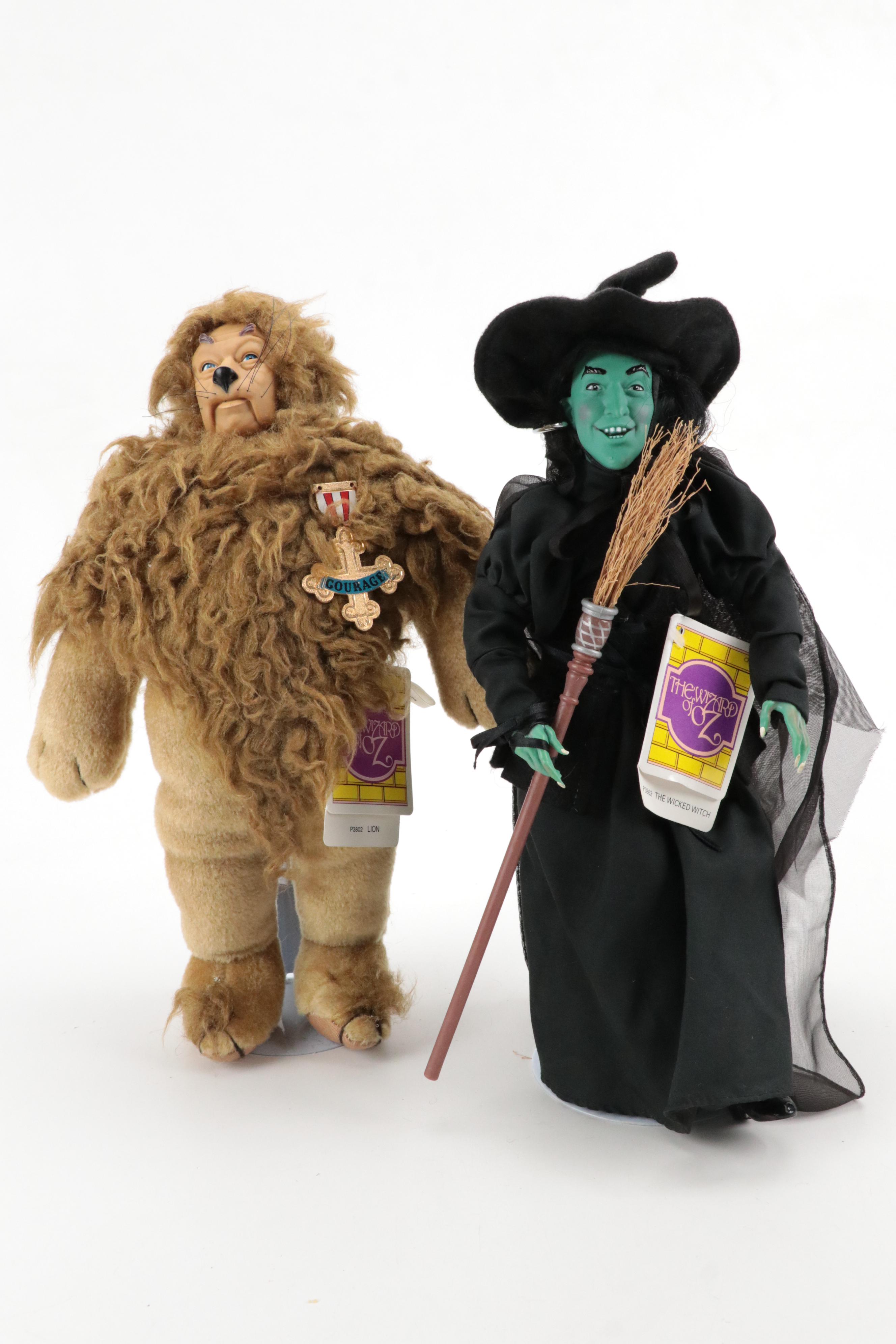 Presents Wizard of Oz "Lion," "Scarecrow," "Tin Man" and More with Other Doll