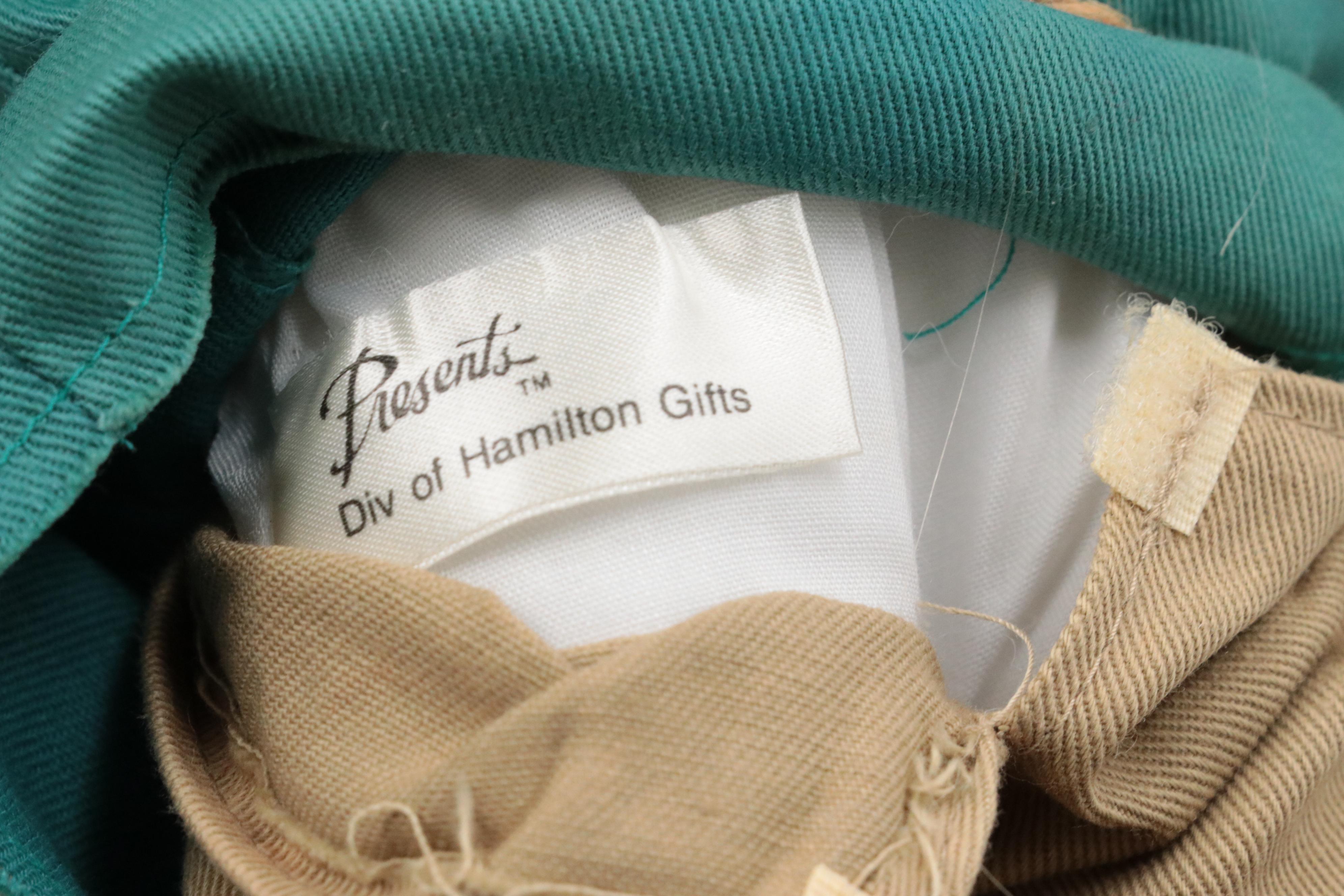 Presents Wizard of Oz "Lion," "Scarecrow," "Tin Man" and More with Other Doll