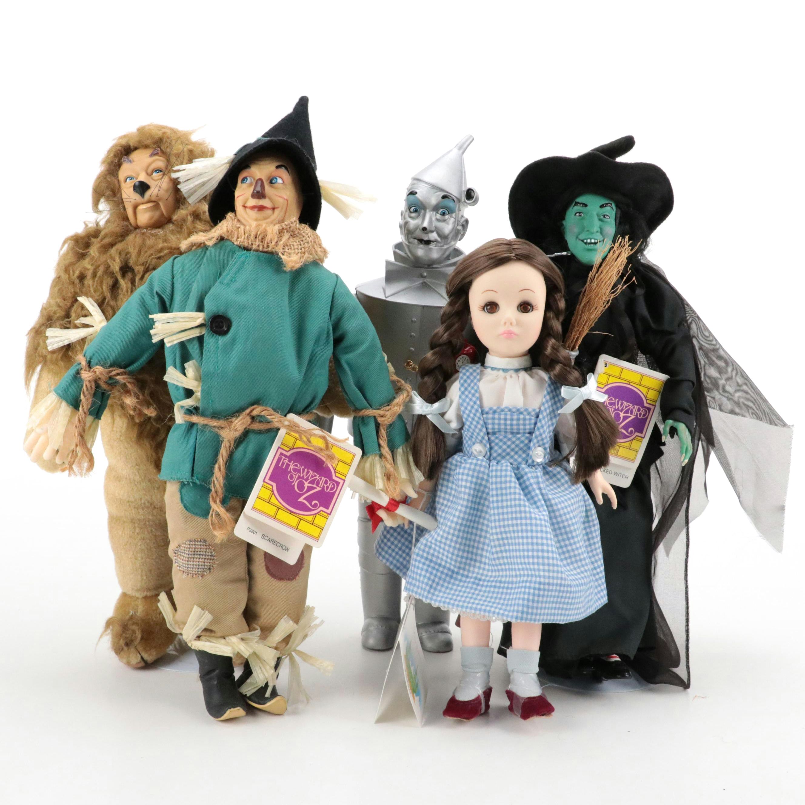 Presents Wizard of Oz "Lion," "Scarecrow," "Tin Man" and More with Other Doll