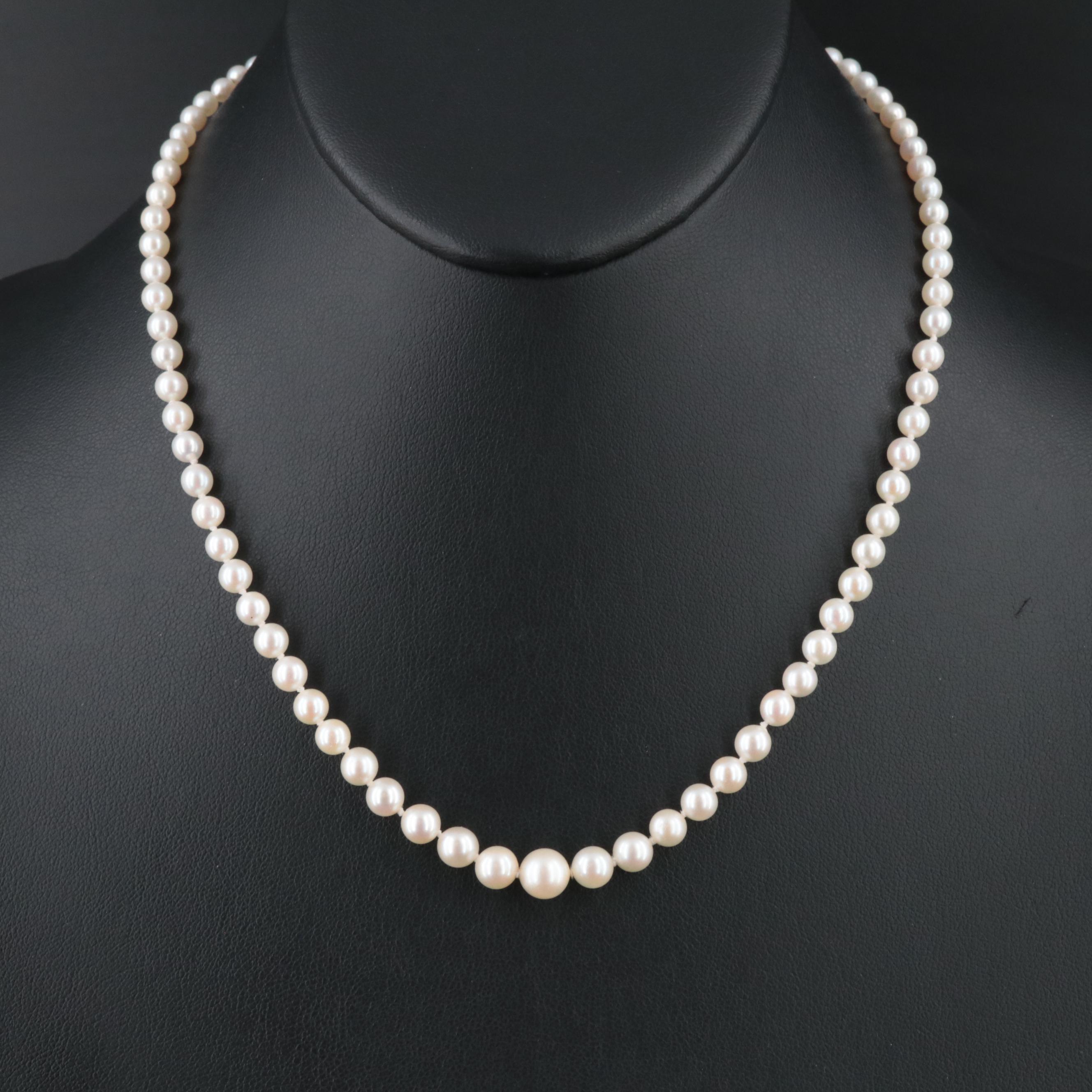 Vintage Graduated Pearl Necklace with 10K Clasp