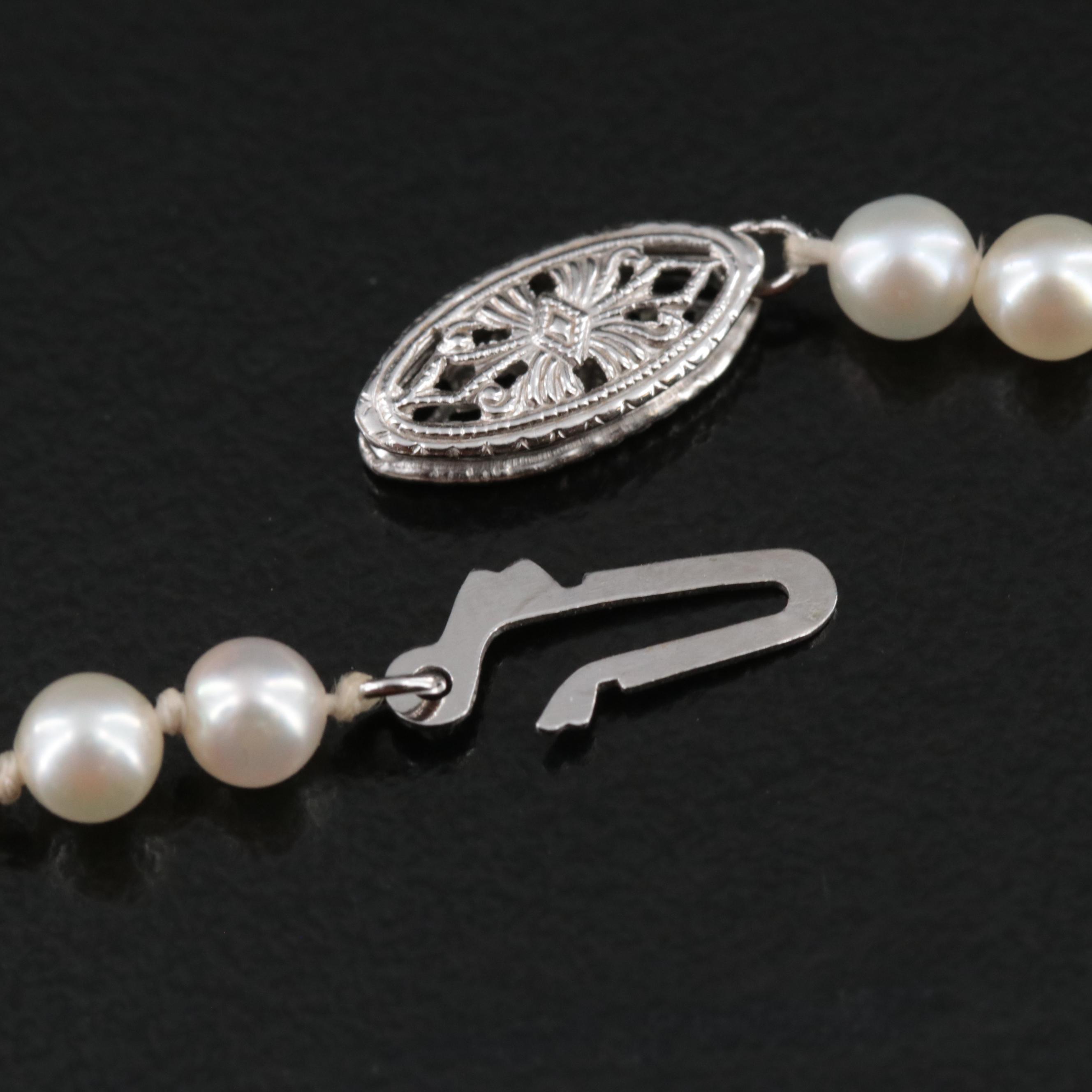 Vintage Graduated Pearl Necklace with 10K Clasp