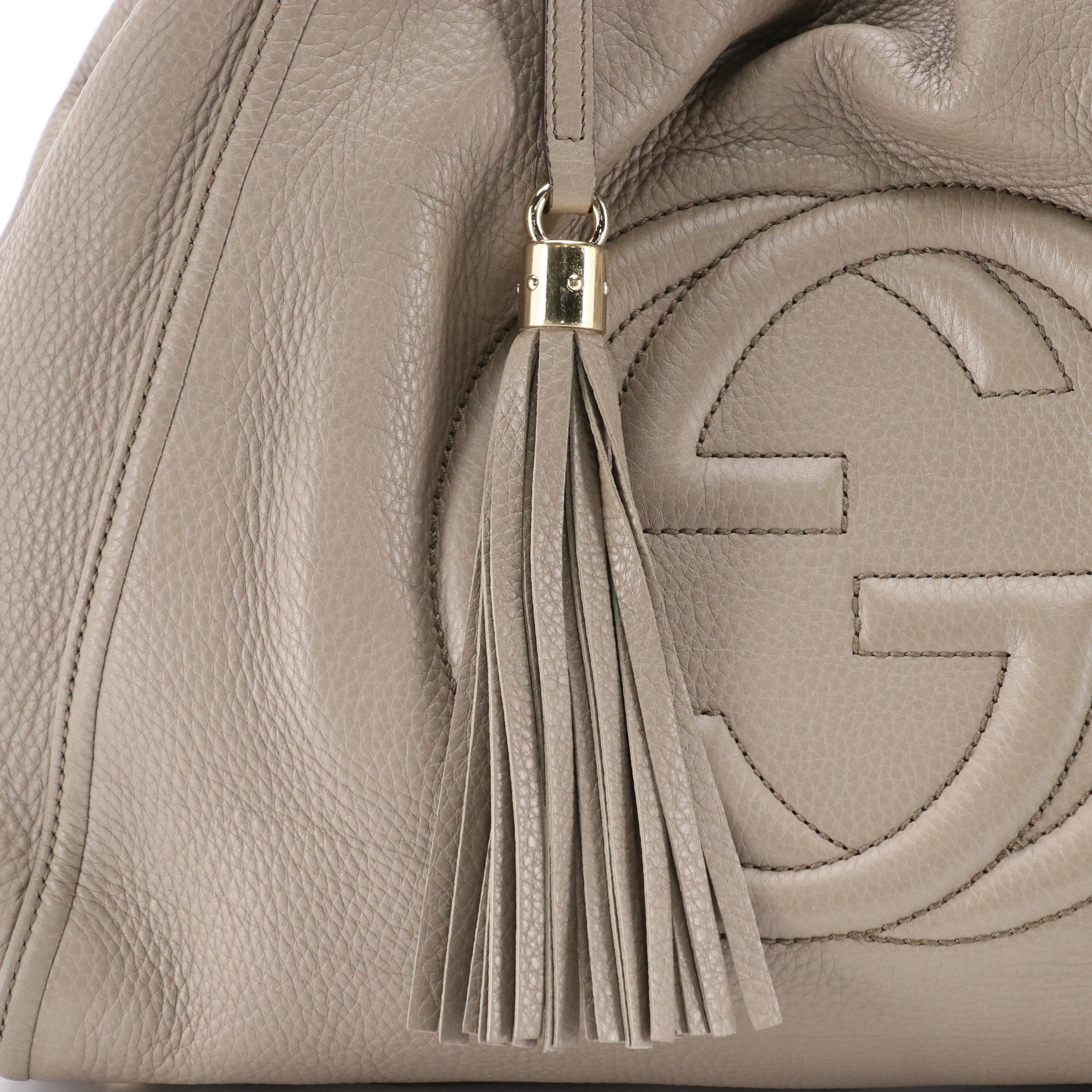 Gucci Soho Shoulder Bag in Grain Leather with Tassel Zip