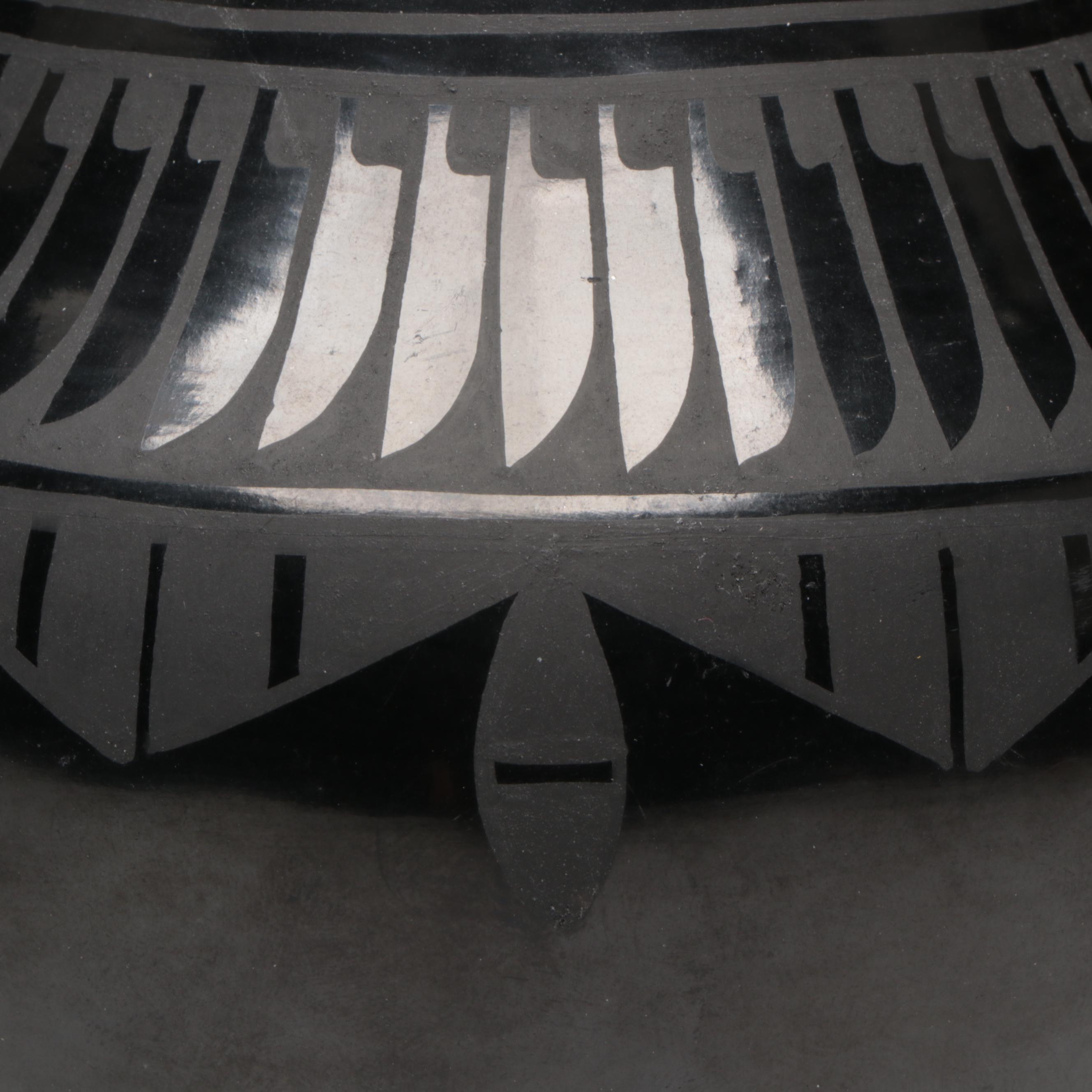 Cavan Gonzales "Eagle Tail" San Ildefonso Pueblo Blackware Pottery Vase