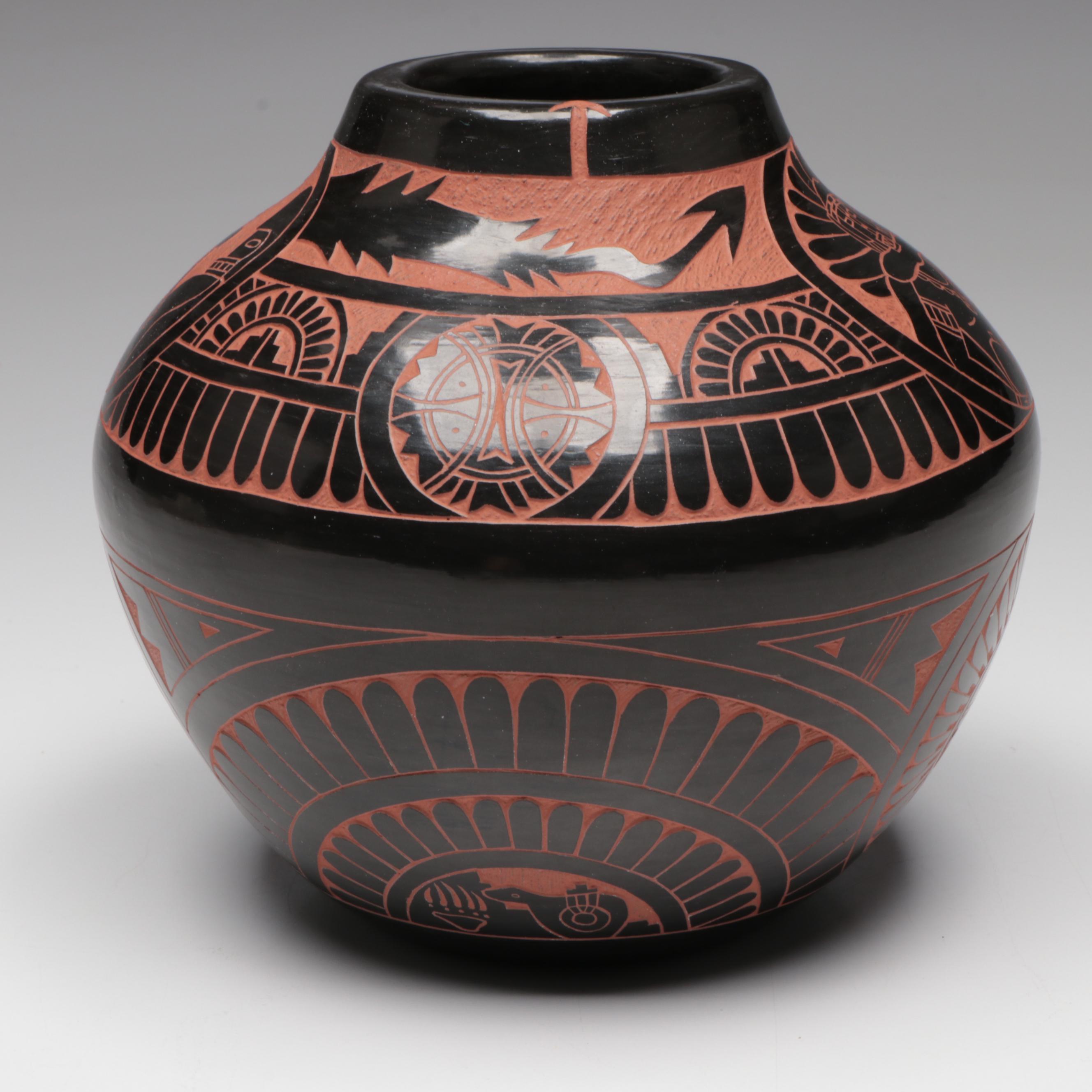 Tom and Sue Tapia San Juan Pueblo Sgraffito Art Pottery Vase