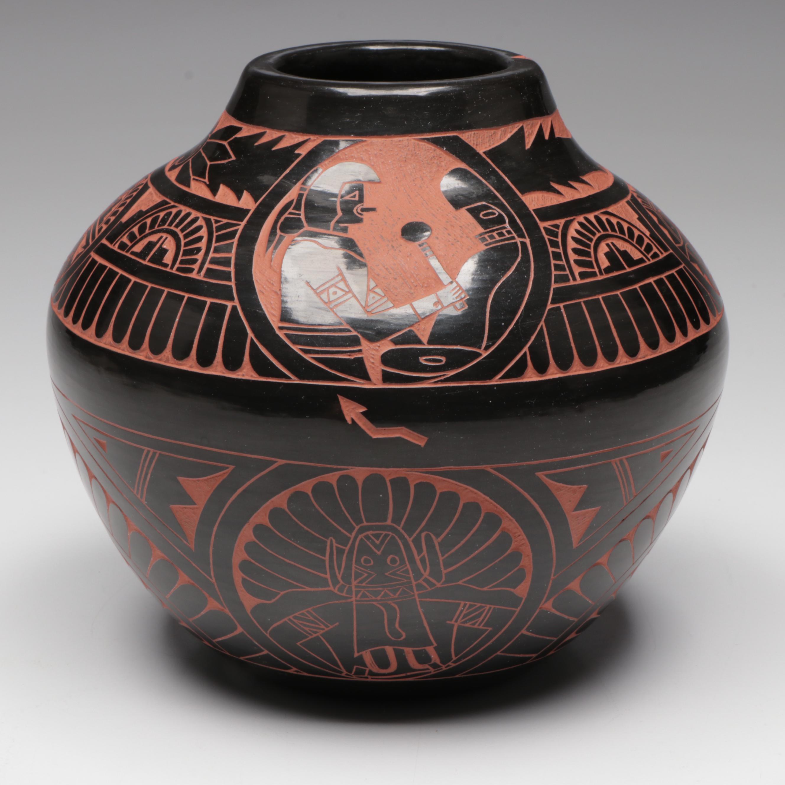 Tom and Sue Tapia San Juan Pueblo Sgraffito Art Pottery Vase
