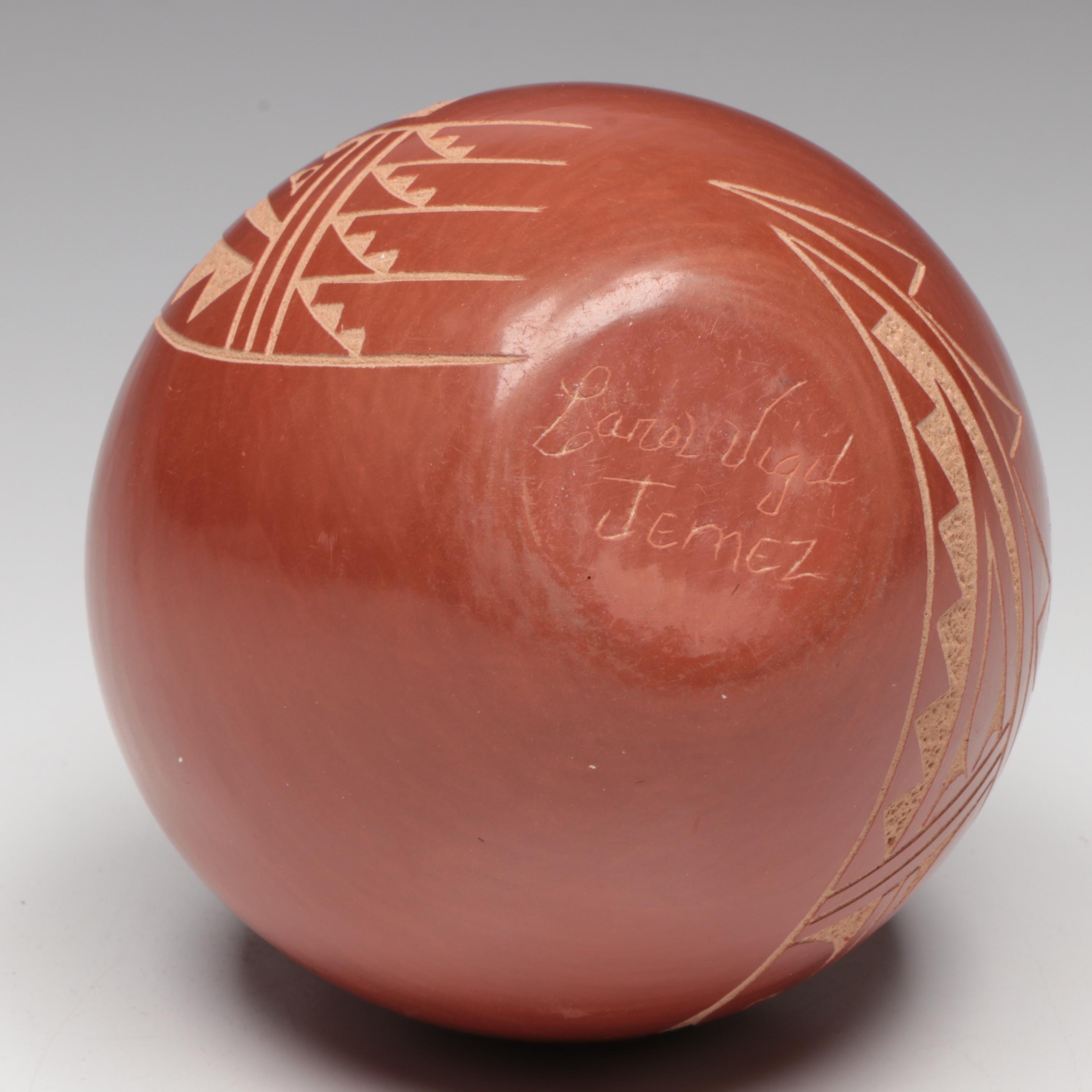 Carol Vigil Jemez Pueblo Sgraffito Redware Art Pottery Vase