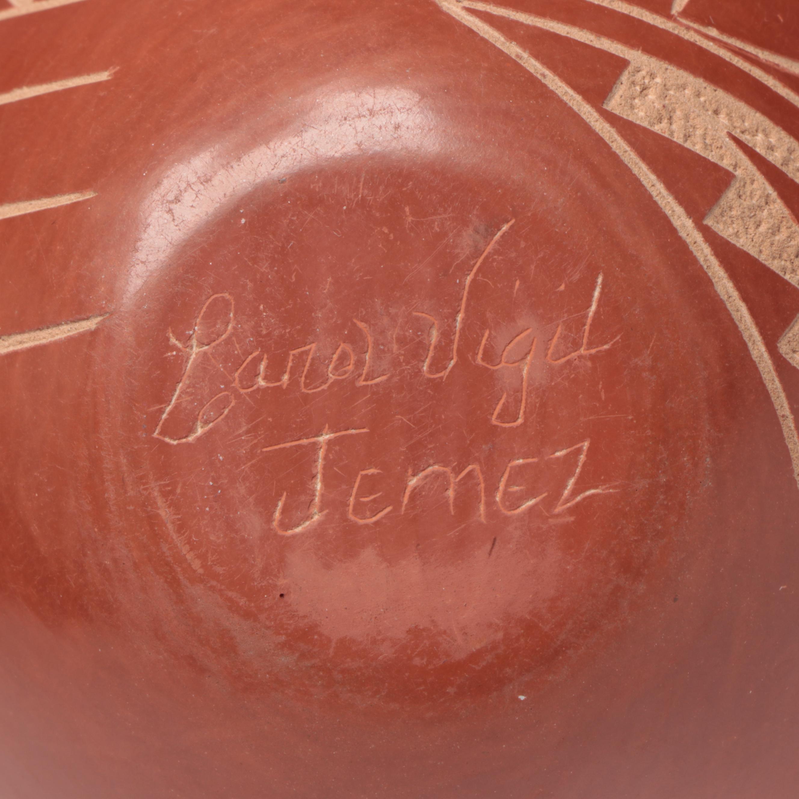 Carol Vigil Jemez Pueblo Sgraffito Redware Art Pottery Vase