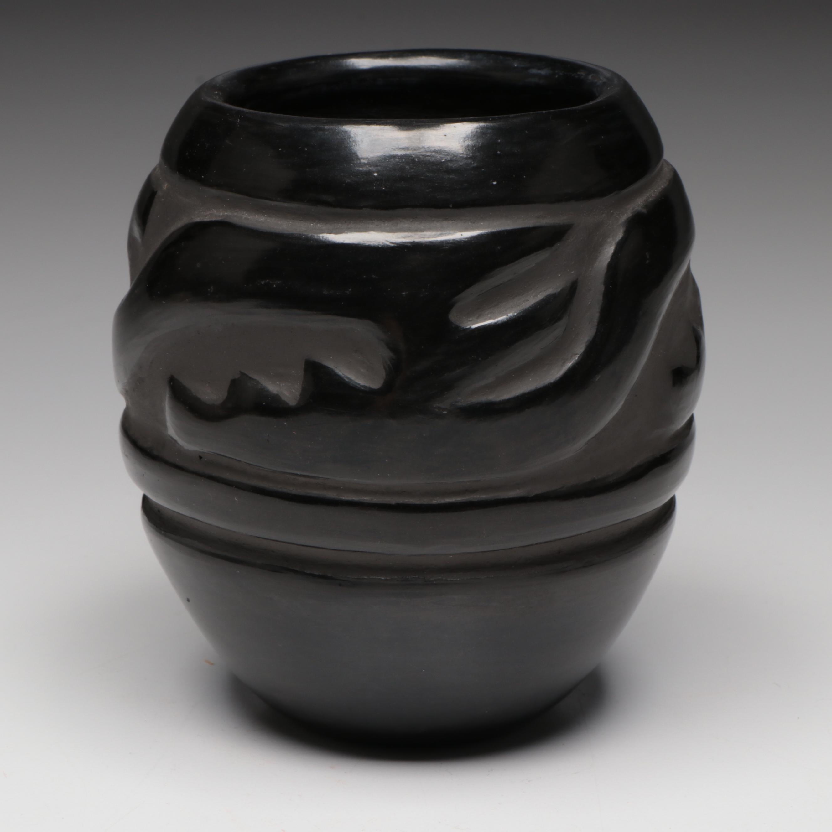 Celes Tafoya Santa Clara Pueblo Blackware Art Pottery Vase