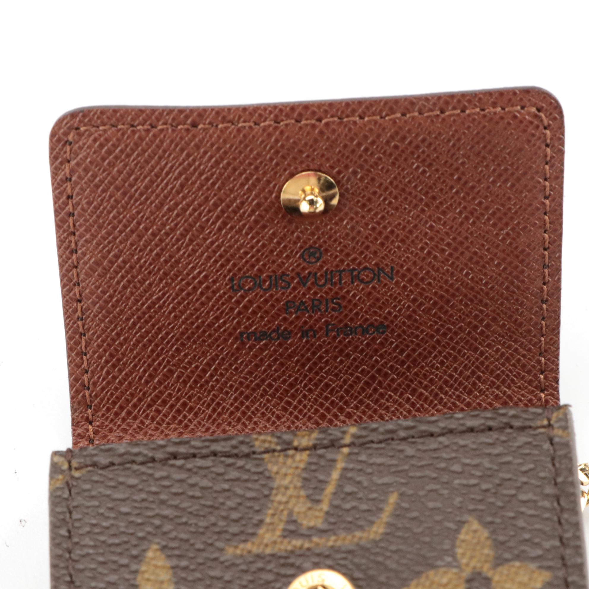 Louis Vuitton Porte Cles Badge/Card Case Keychain in Monogram Canvas