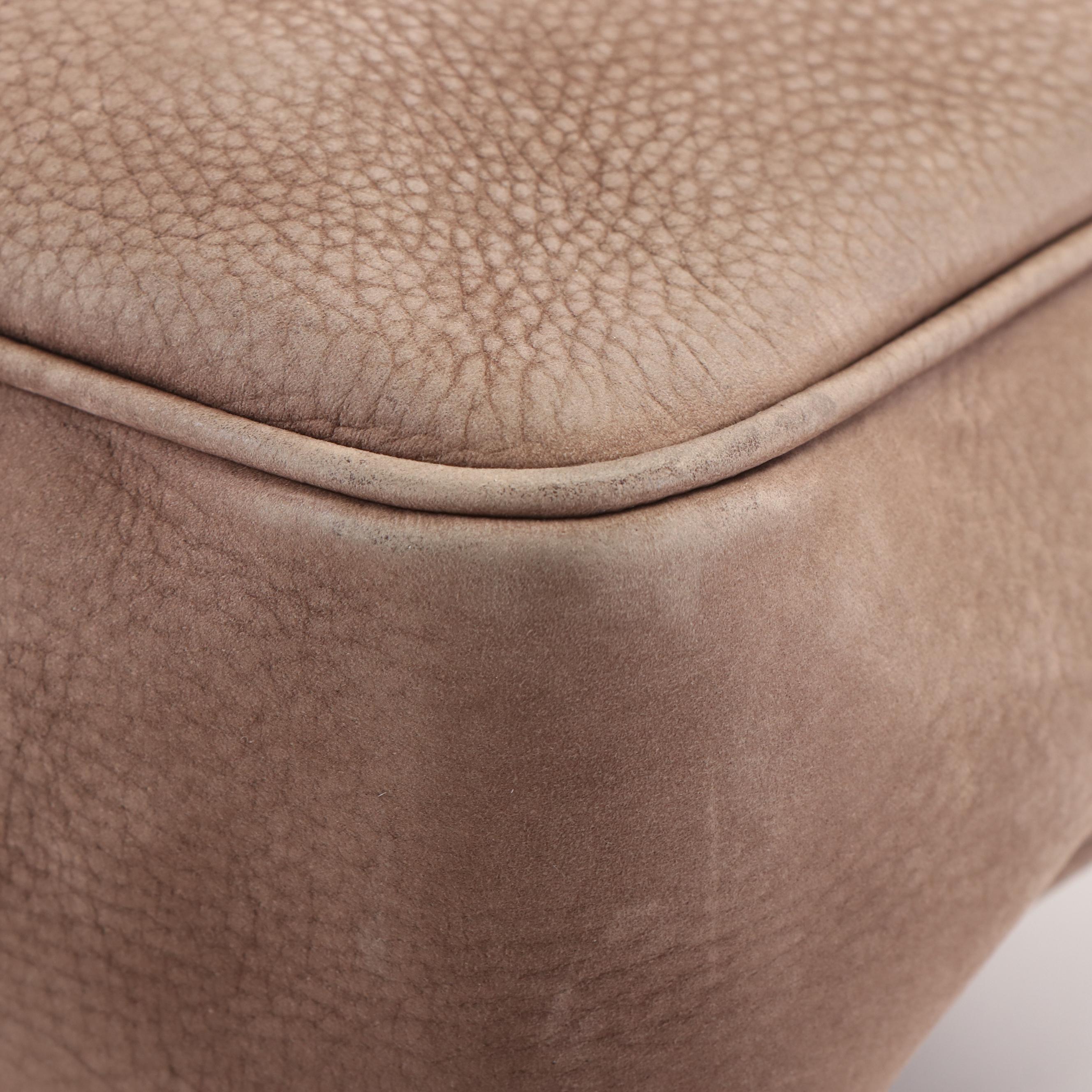 Gucci Soho Chain Zip Shoulder Bag in Nubuck Leather