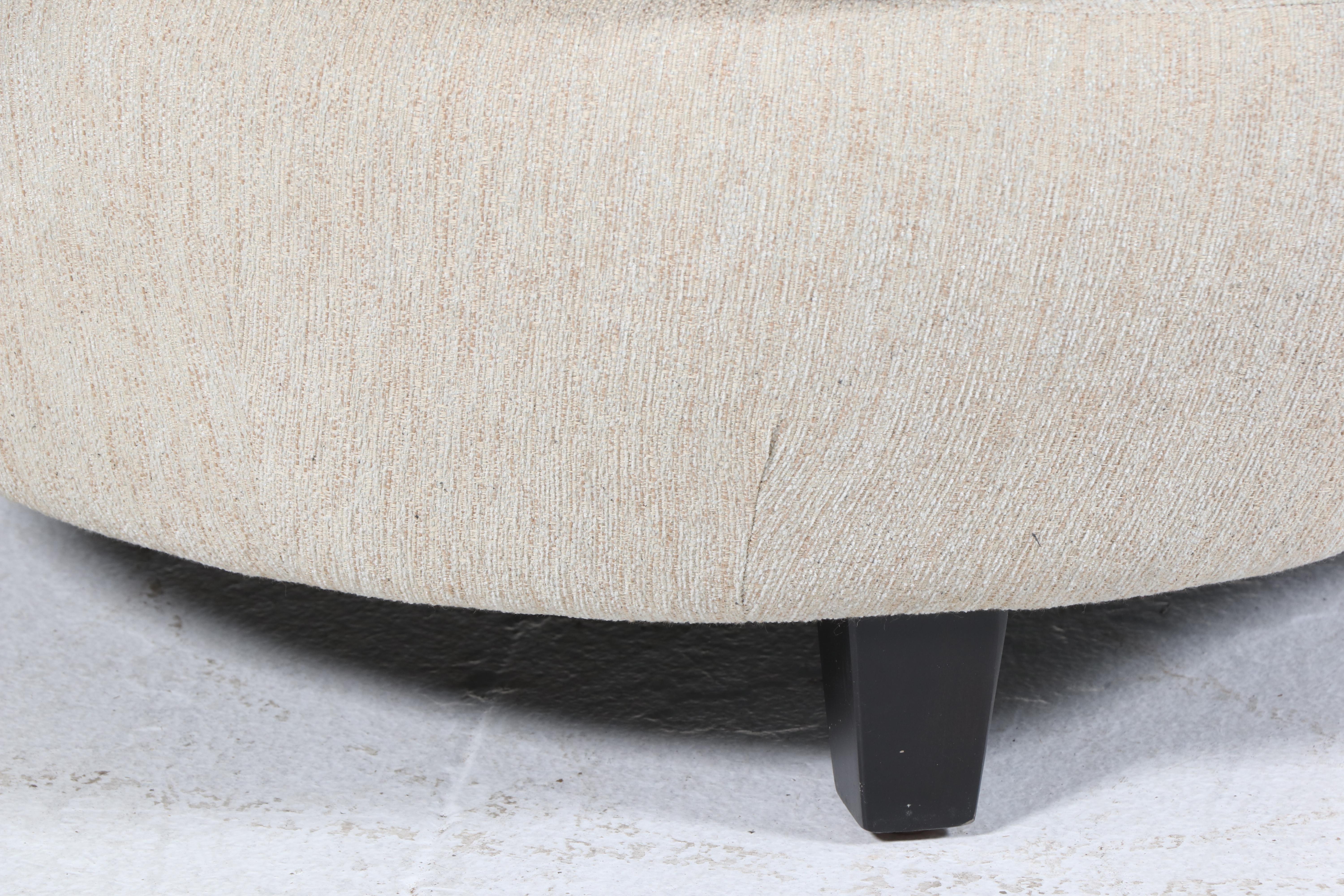 Postmodern Style Upholstered Kidney-Shaped Chaise