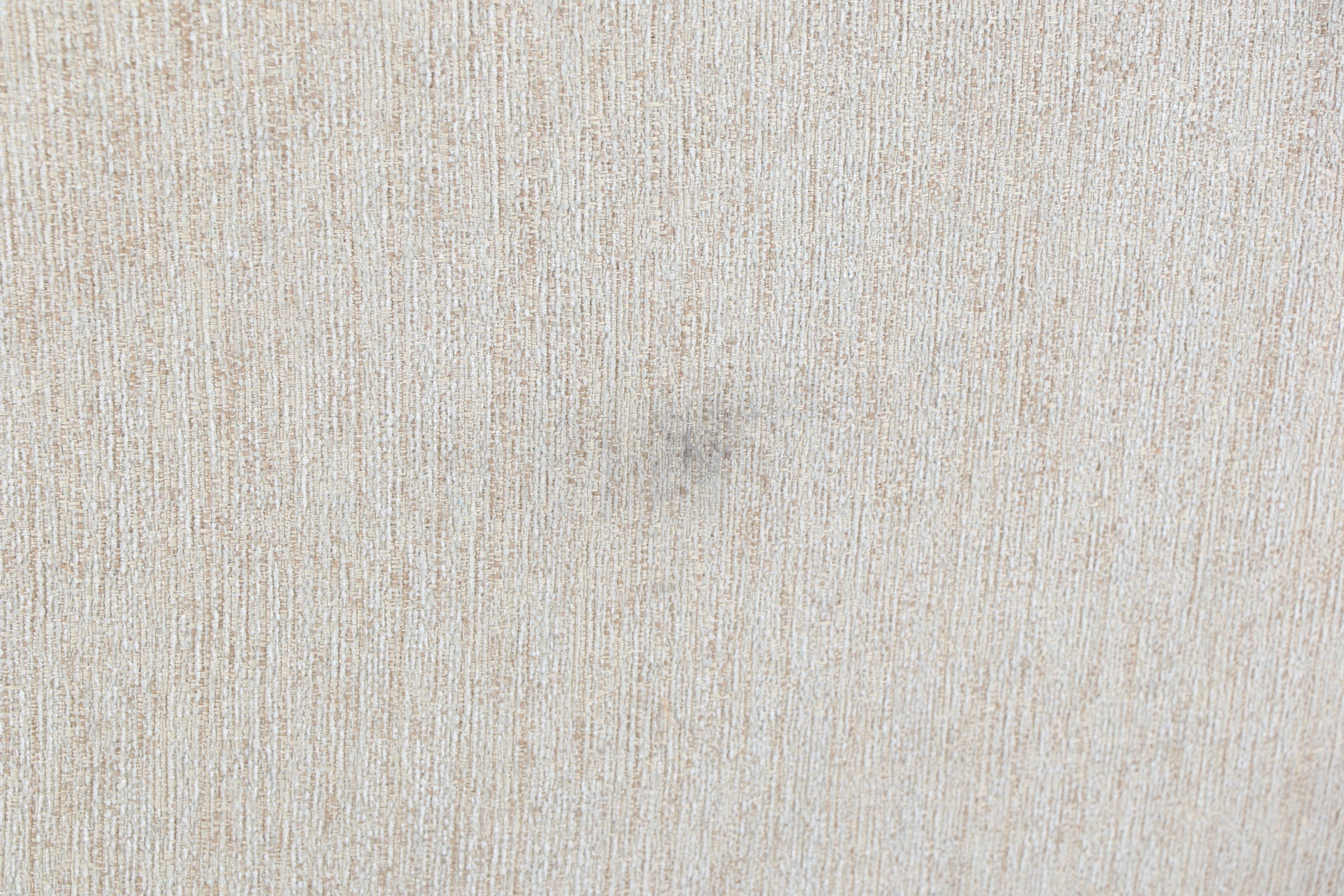 Postmodern Style Upholstered Kidney-Shaped Chaise