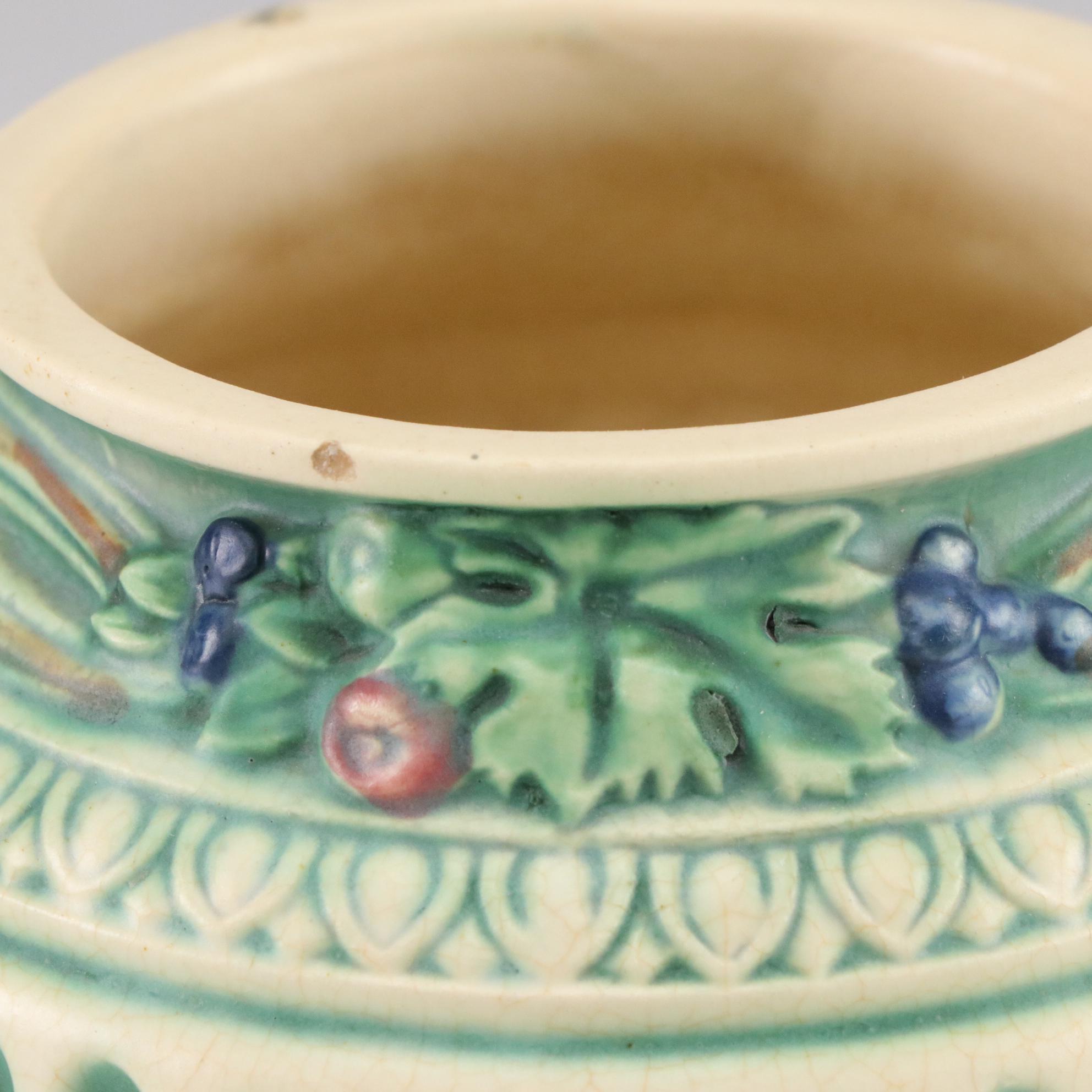 Roseville Pottery "Corinthian" 6" Vase, 1920s