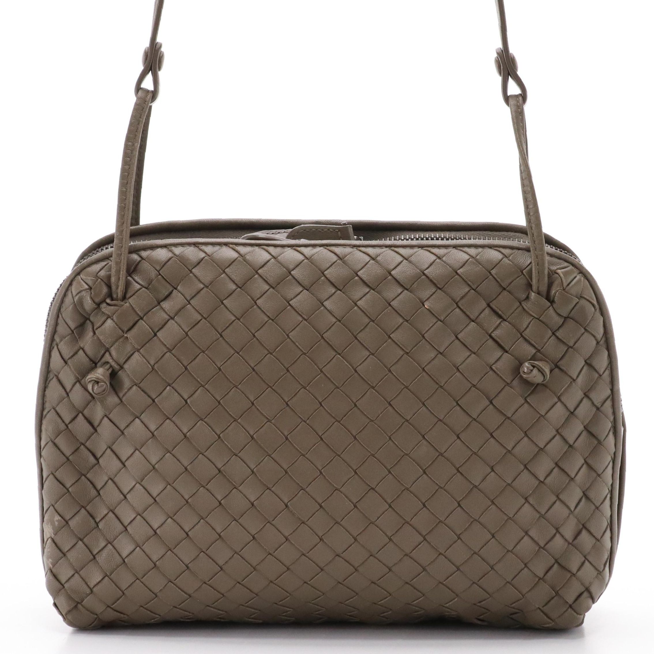 【BOTTEGA VENETA】HIDROLOGY Leather Crossbody Bag Slate Bottega Veneta Intrecciato Leather Crossbody Bag | EBTH