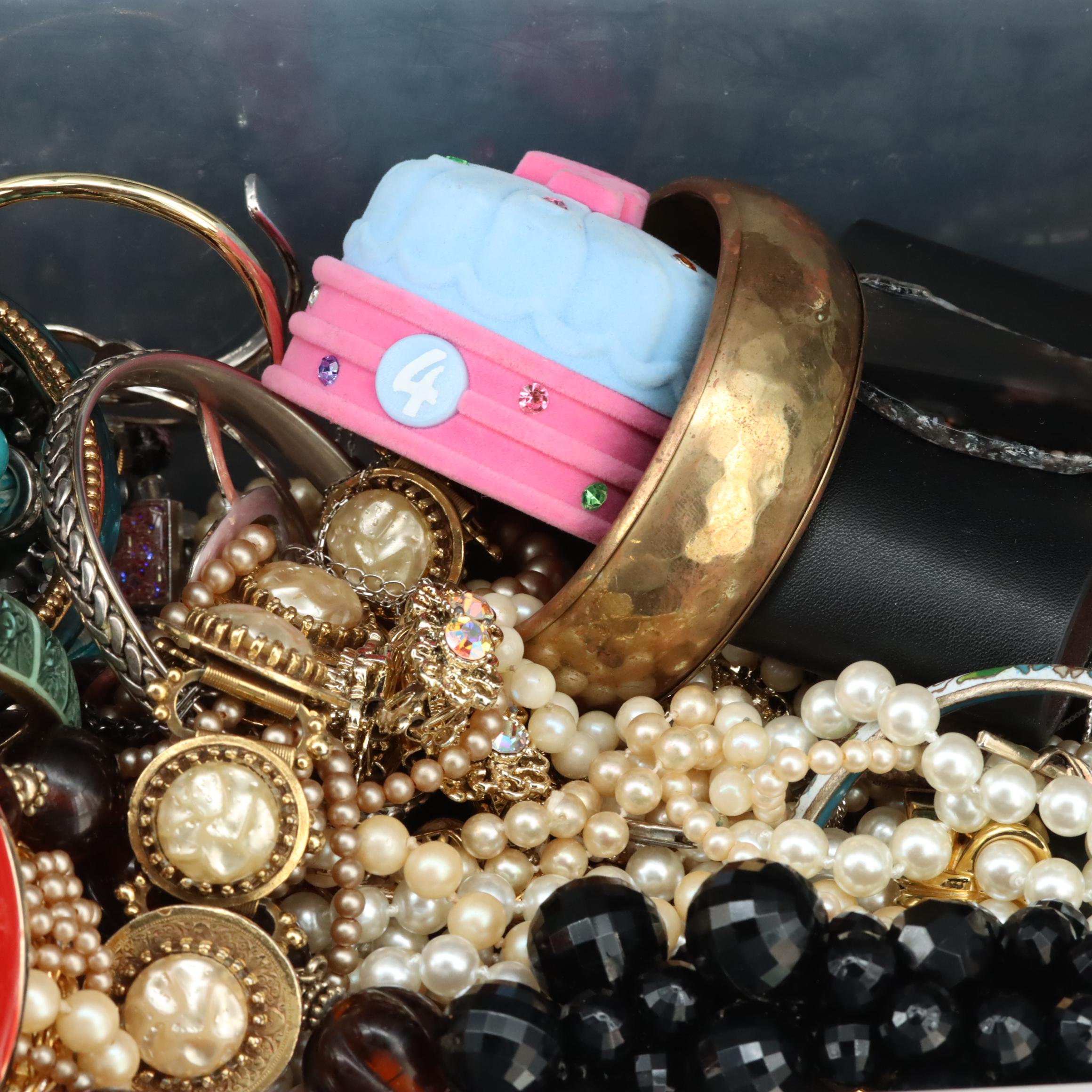 Uncommon Discoveries: Jewelry Collection