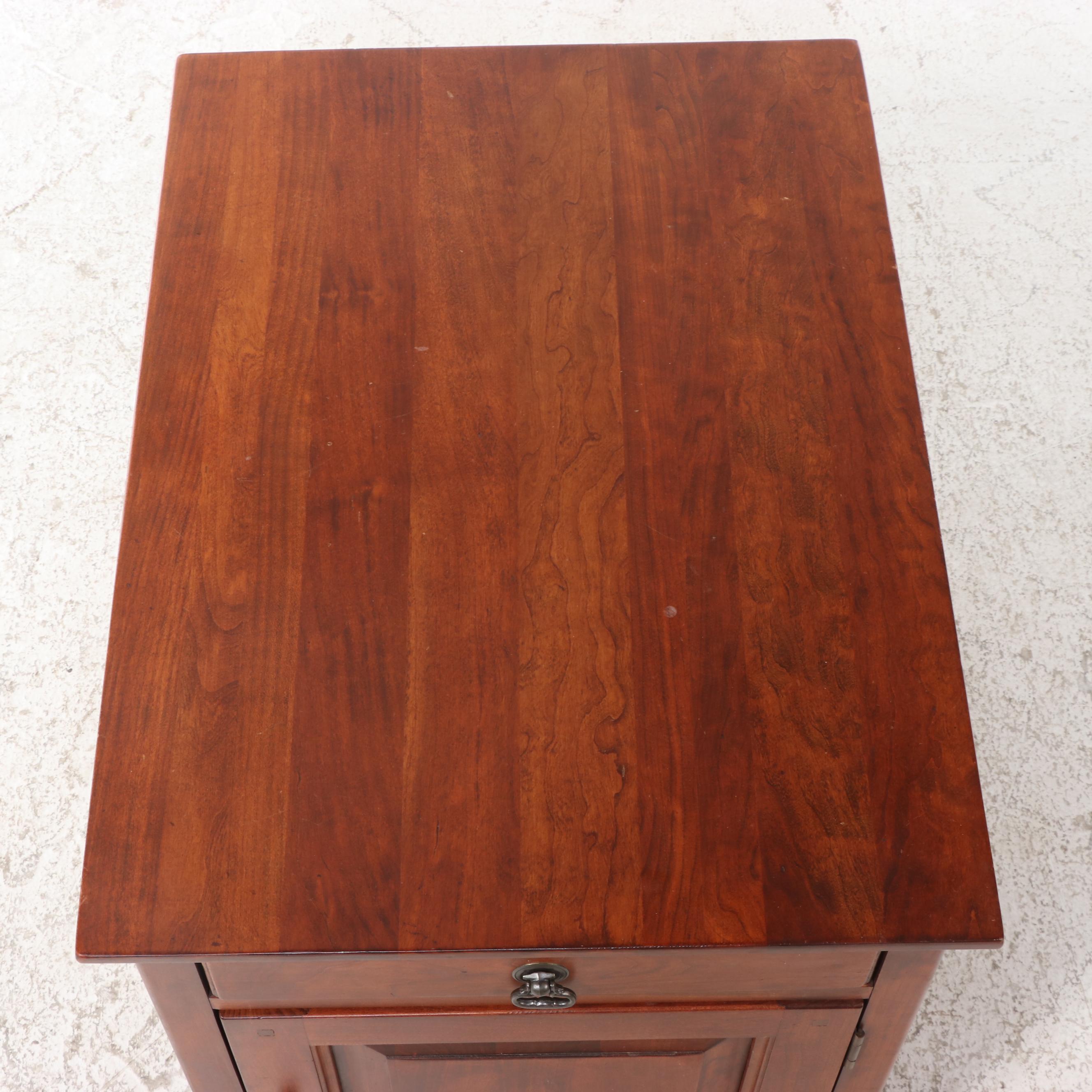 Bob Timberlake for Lexington Furniture Cherry Finish Side Table