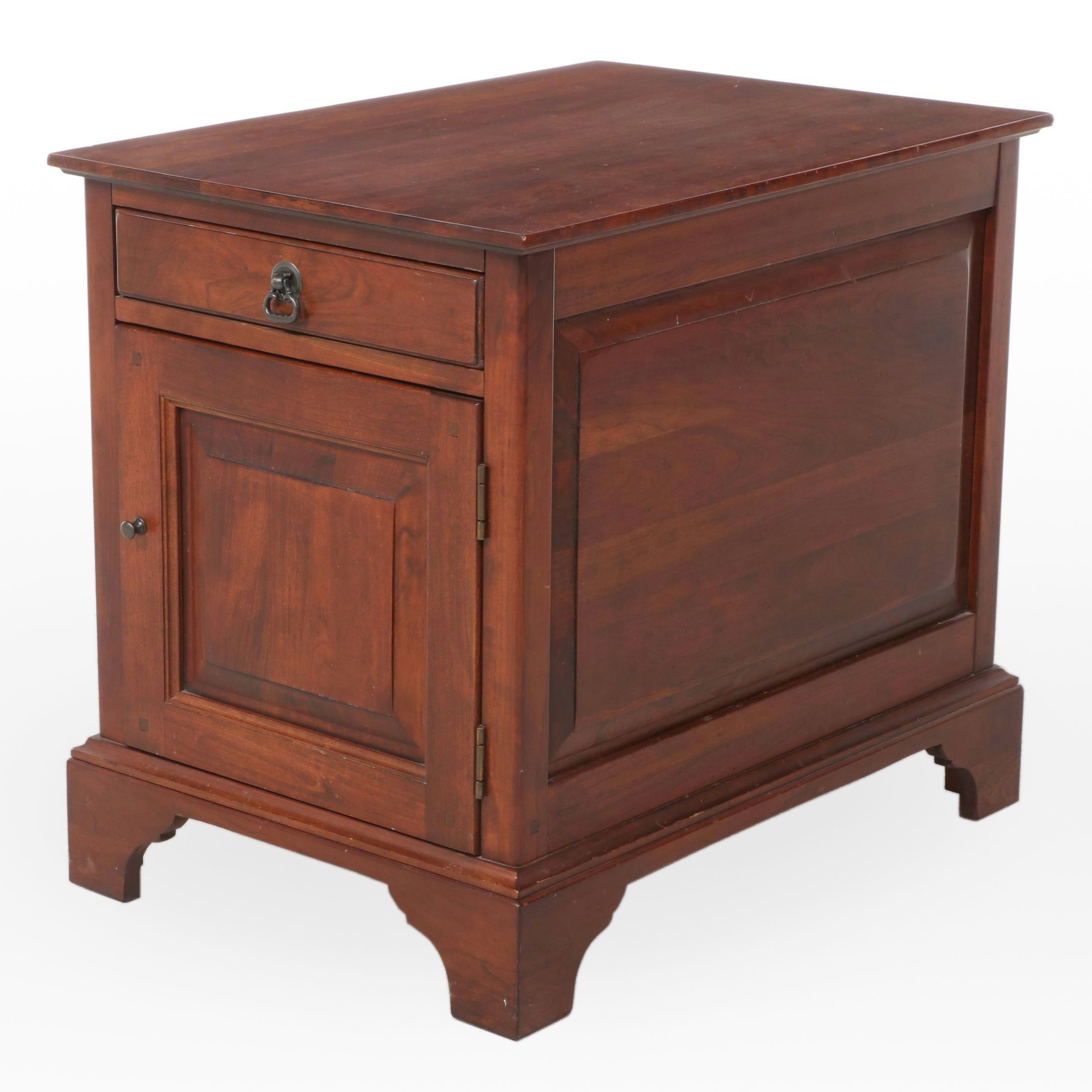 Bob Timberlake for Lexington Furniture Cherry Finish Side Table