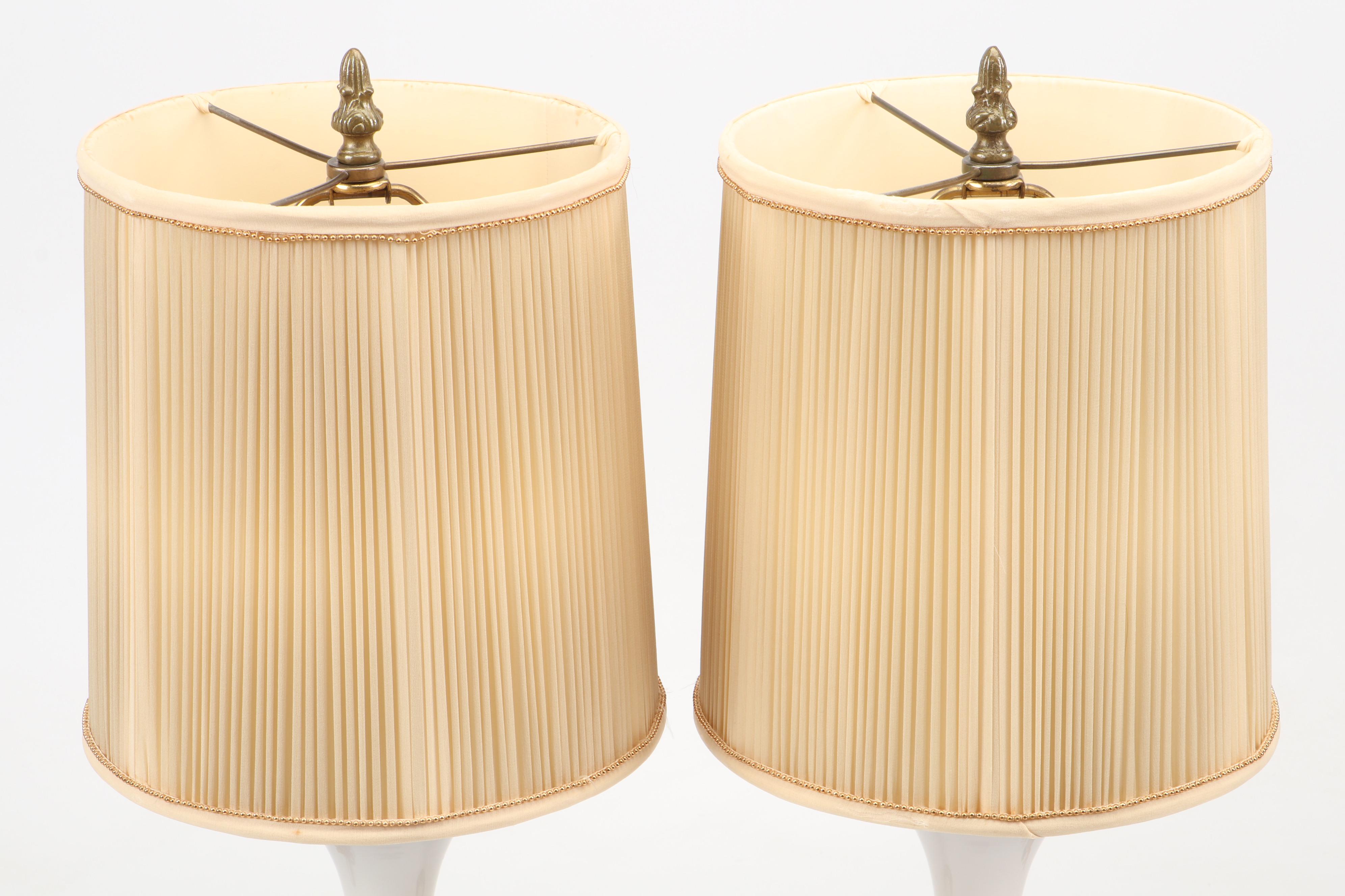 French Style Hand-Painted Milk Glass Vase Table Lamps, Mid to Late 20th C.