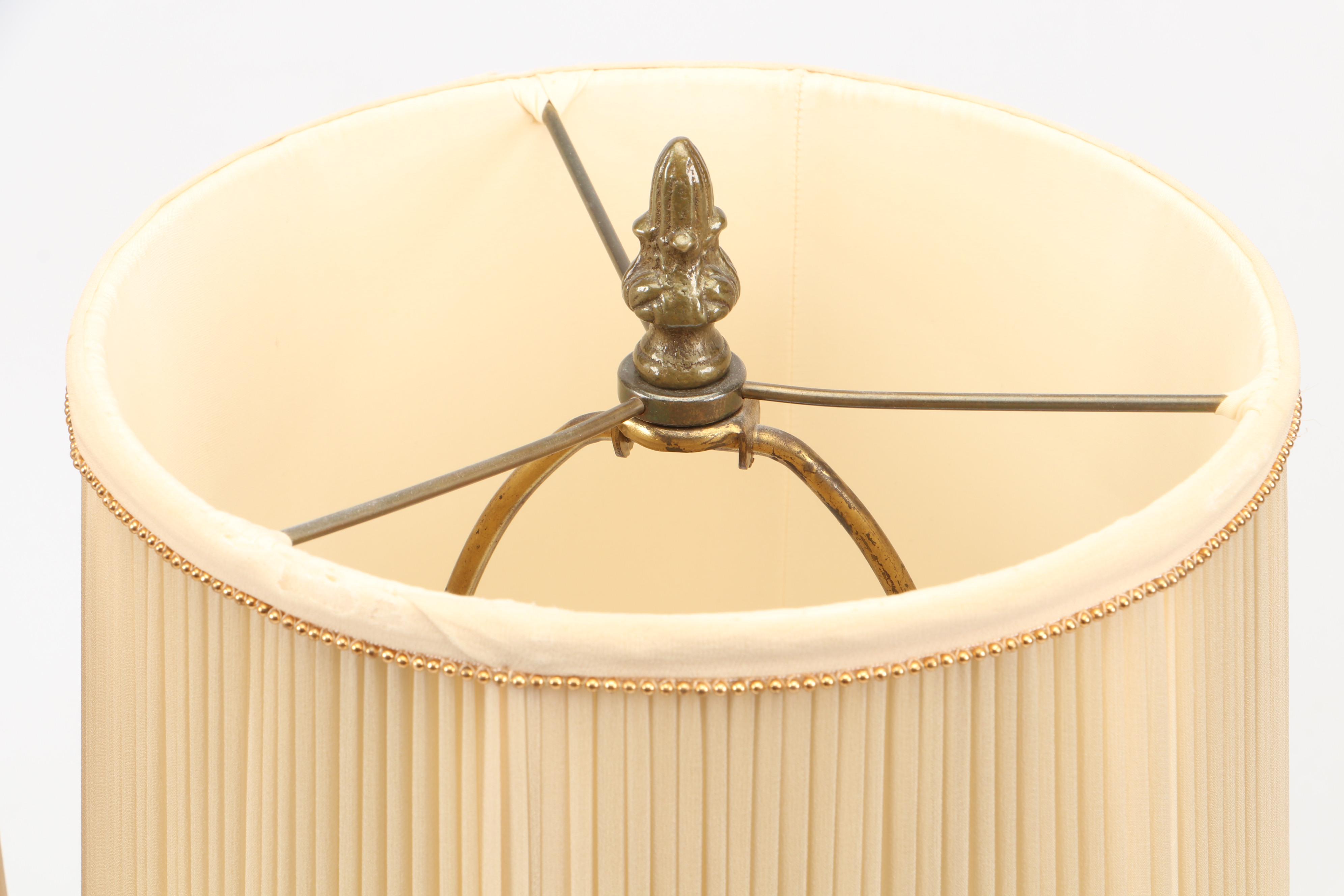 French Style Hand-Painted Milk Glass Vase Table Lamps, Mid to Late 20th C.