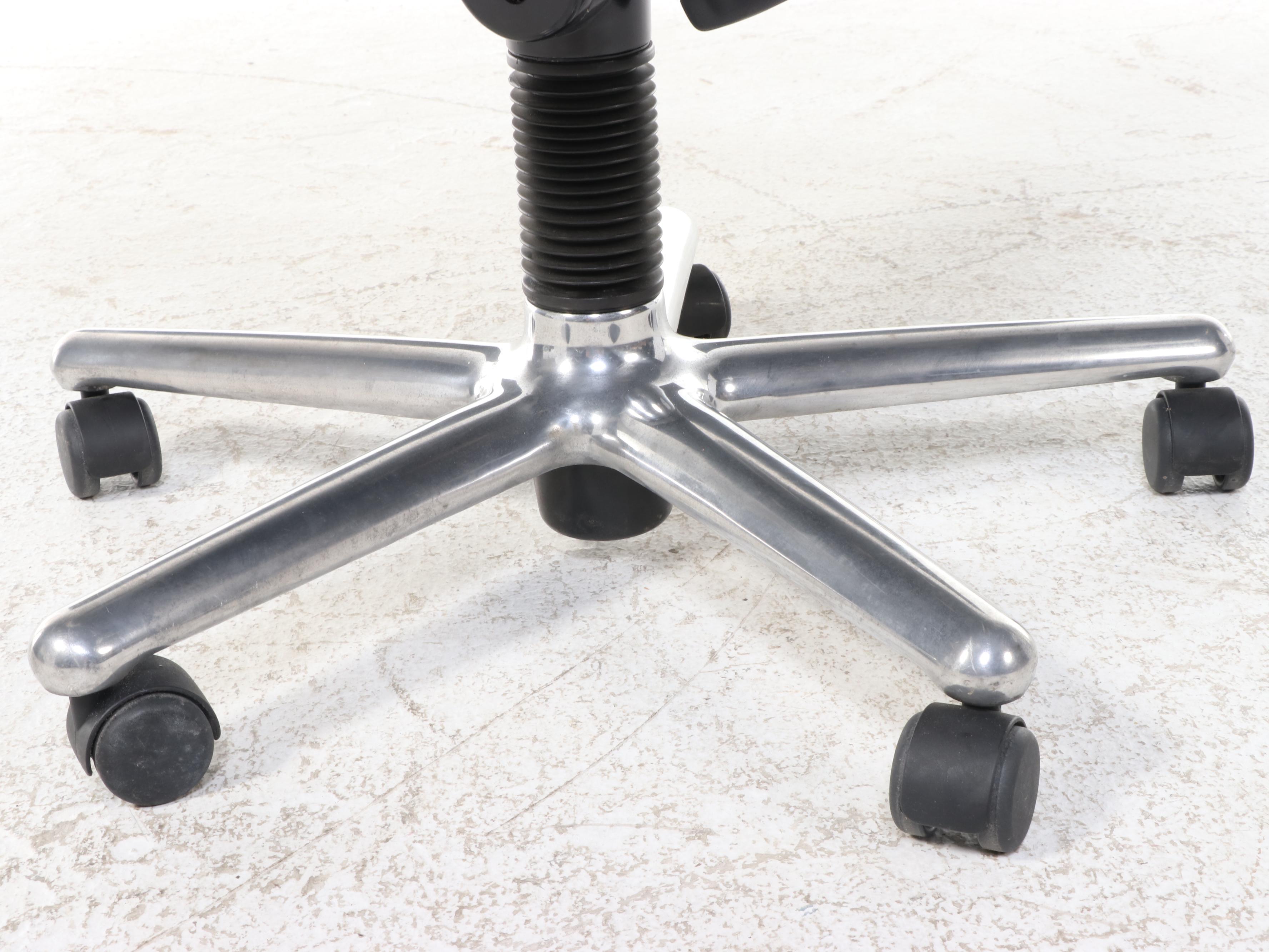 Set of Eight Herman Miller "Ergon" Swivel-tilt Office Chairs