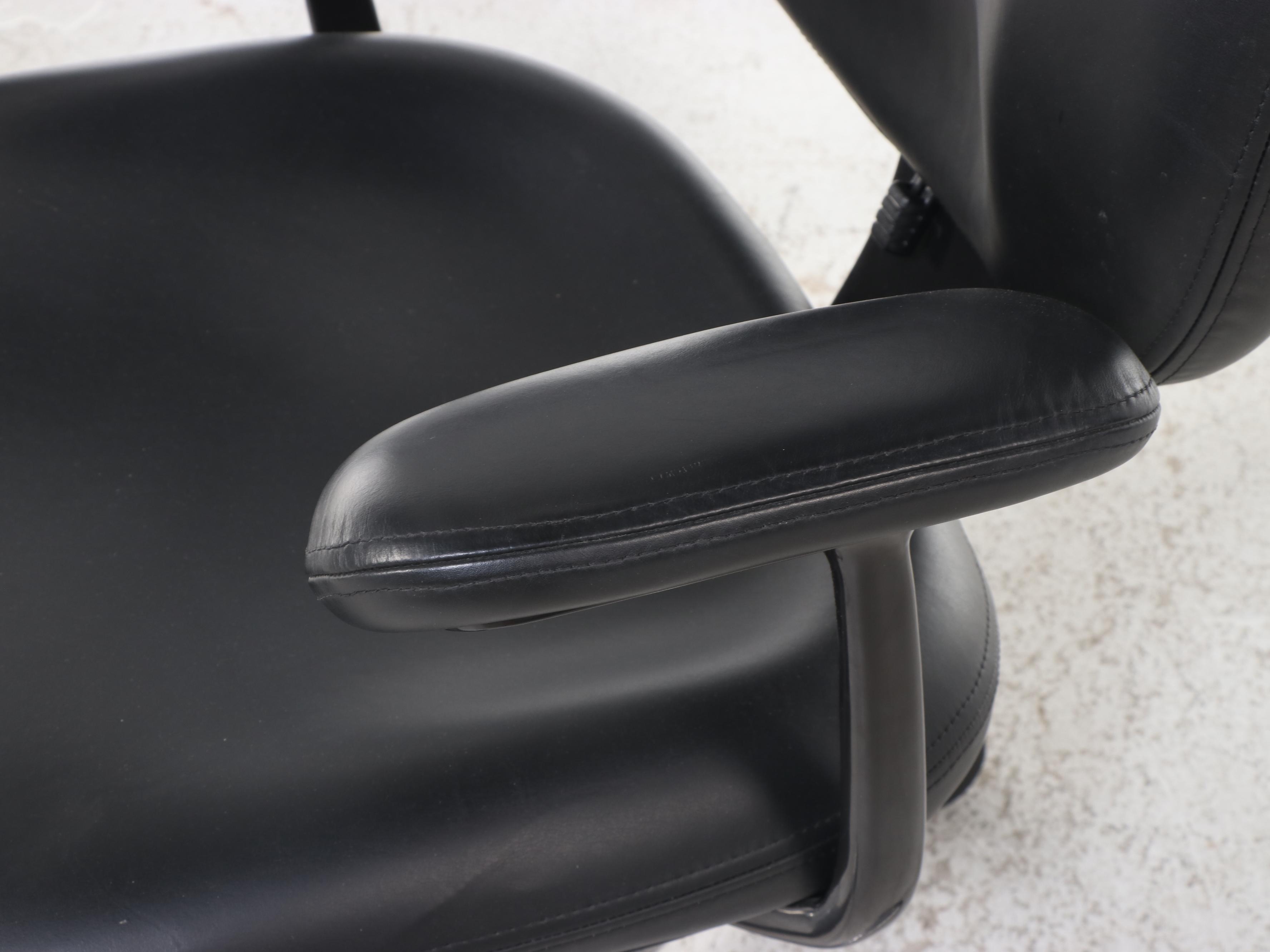 Set of Eight Herman Miller "Ergon" Swivel-tilt Office Chairs