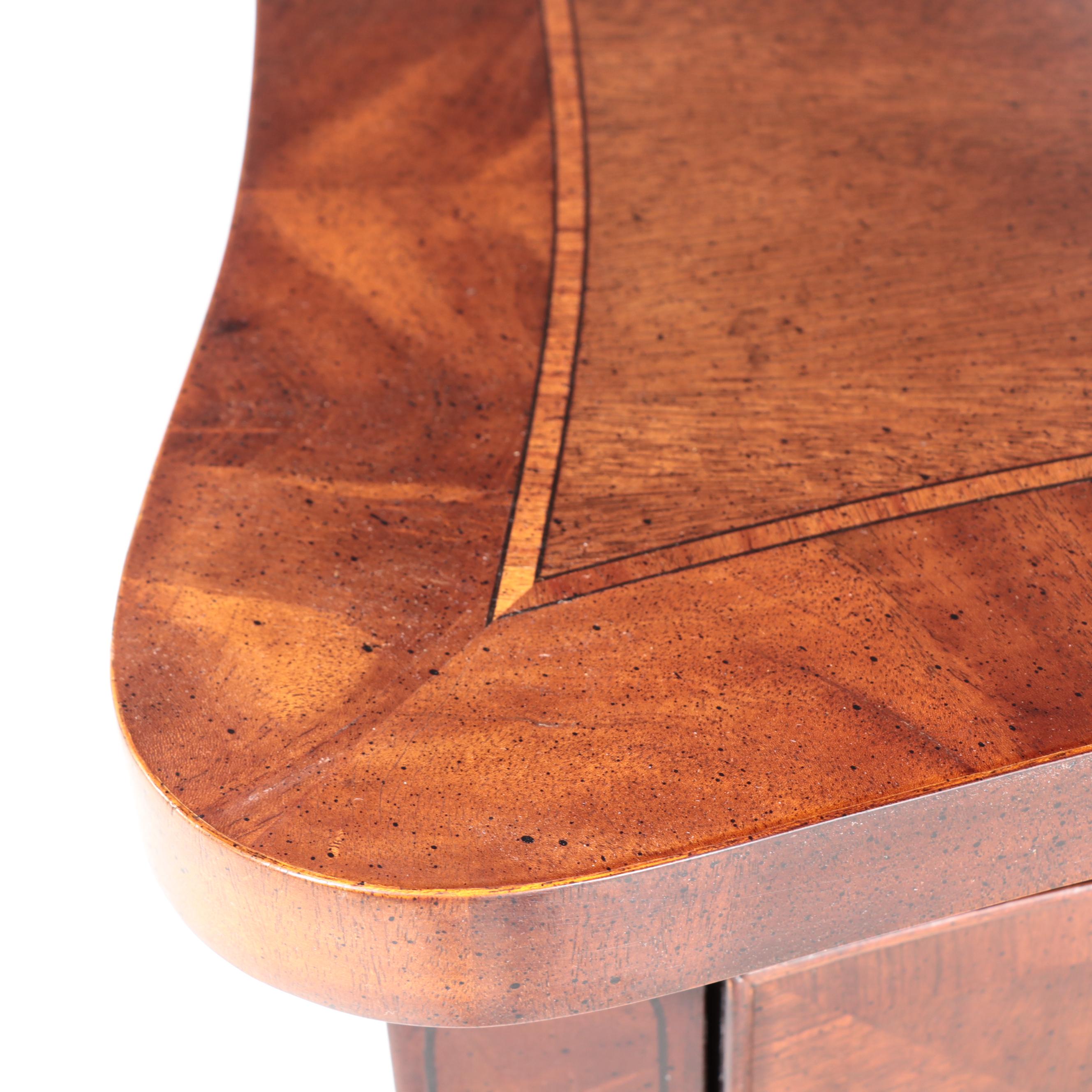 Henredon Federal Style Mahogany Sideboard