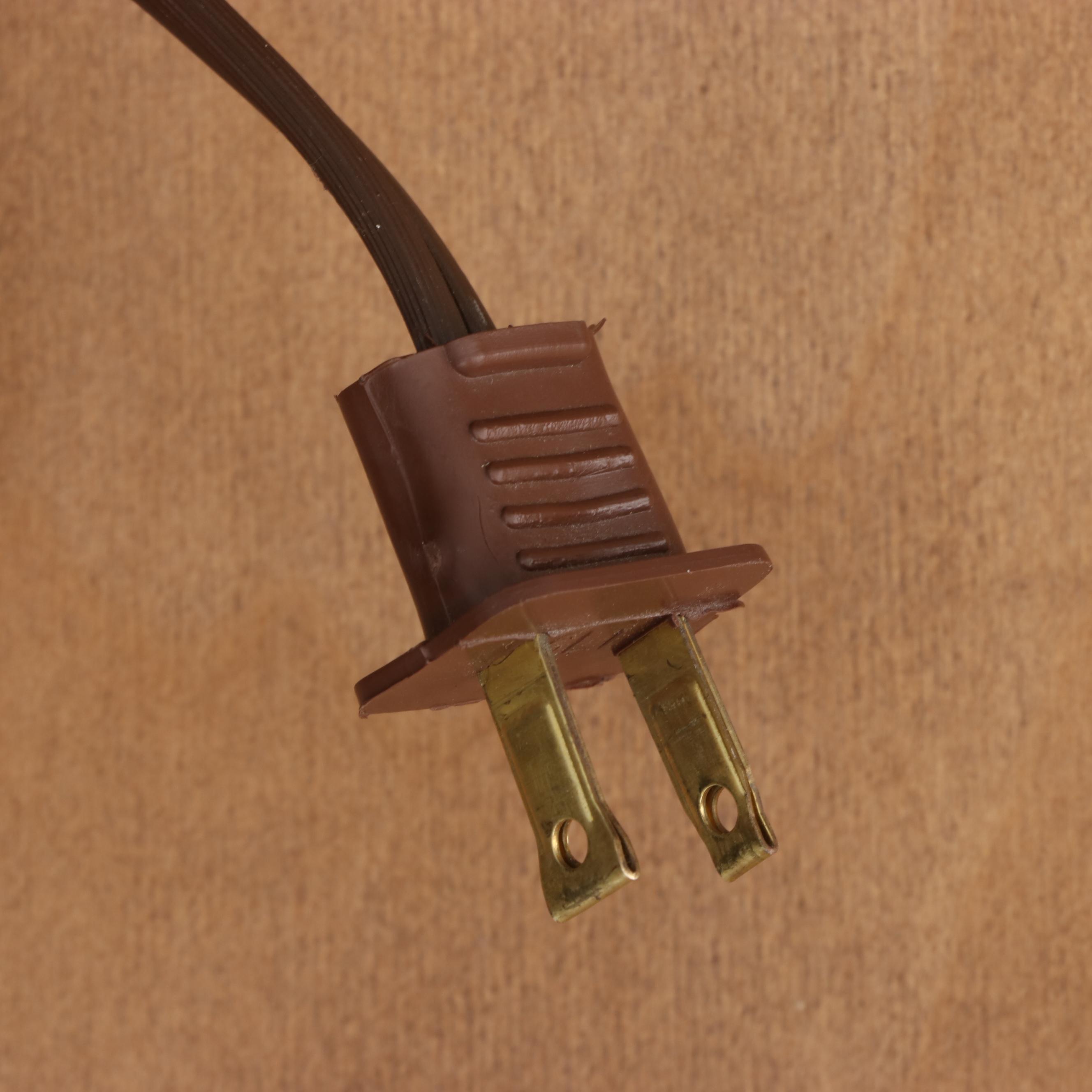 Henredon "Aston Court" Burl Wood and Mahogany Breakfront China Cabinet