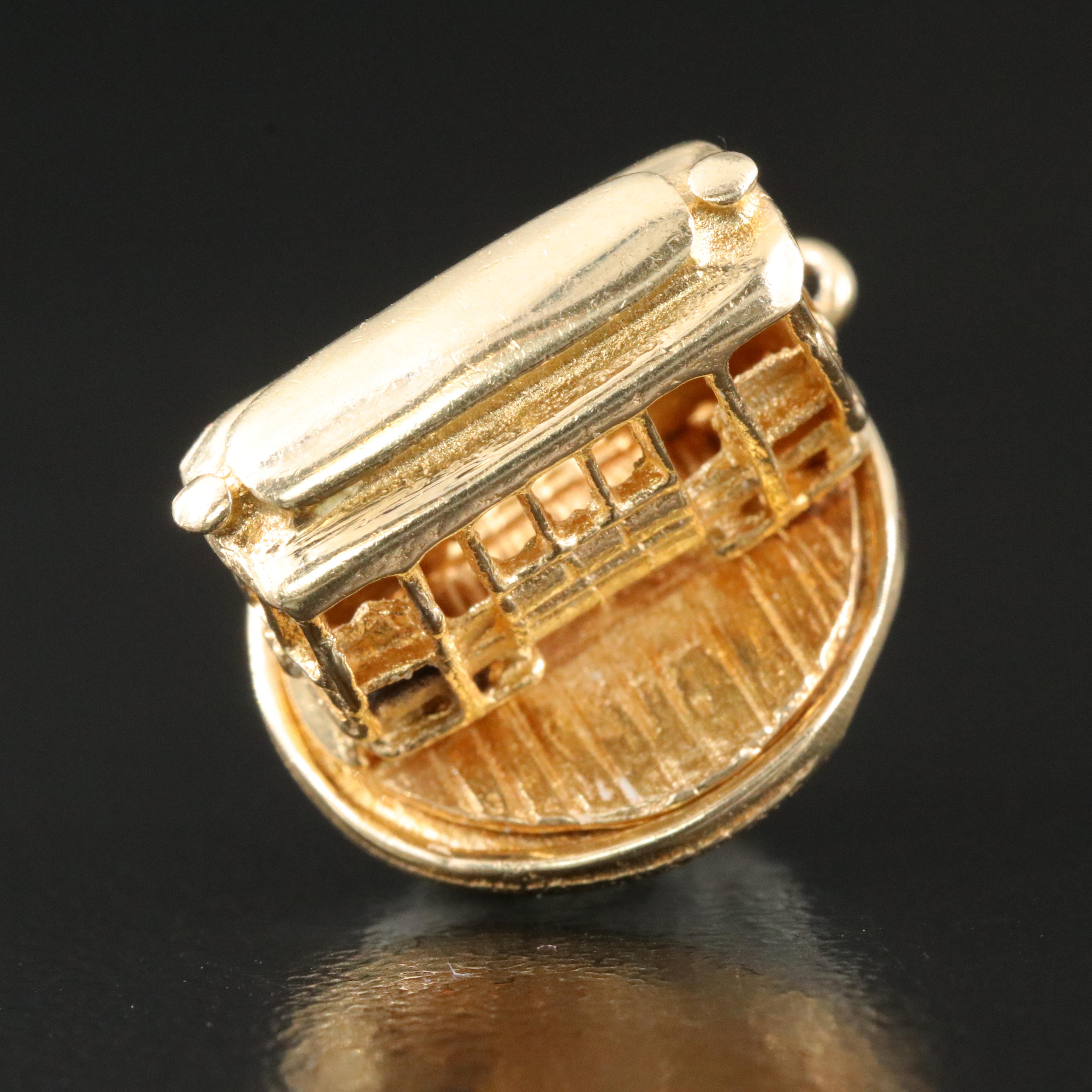 14K San Francisco Cable Car Articulated Charm