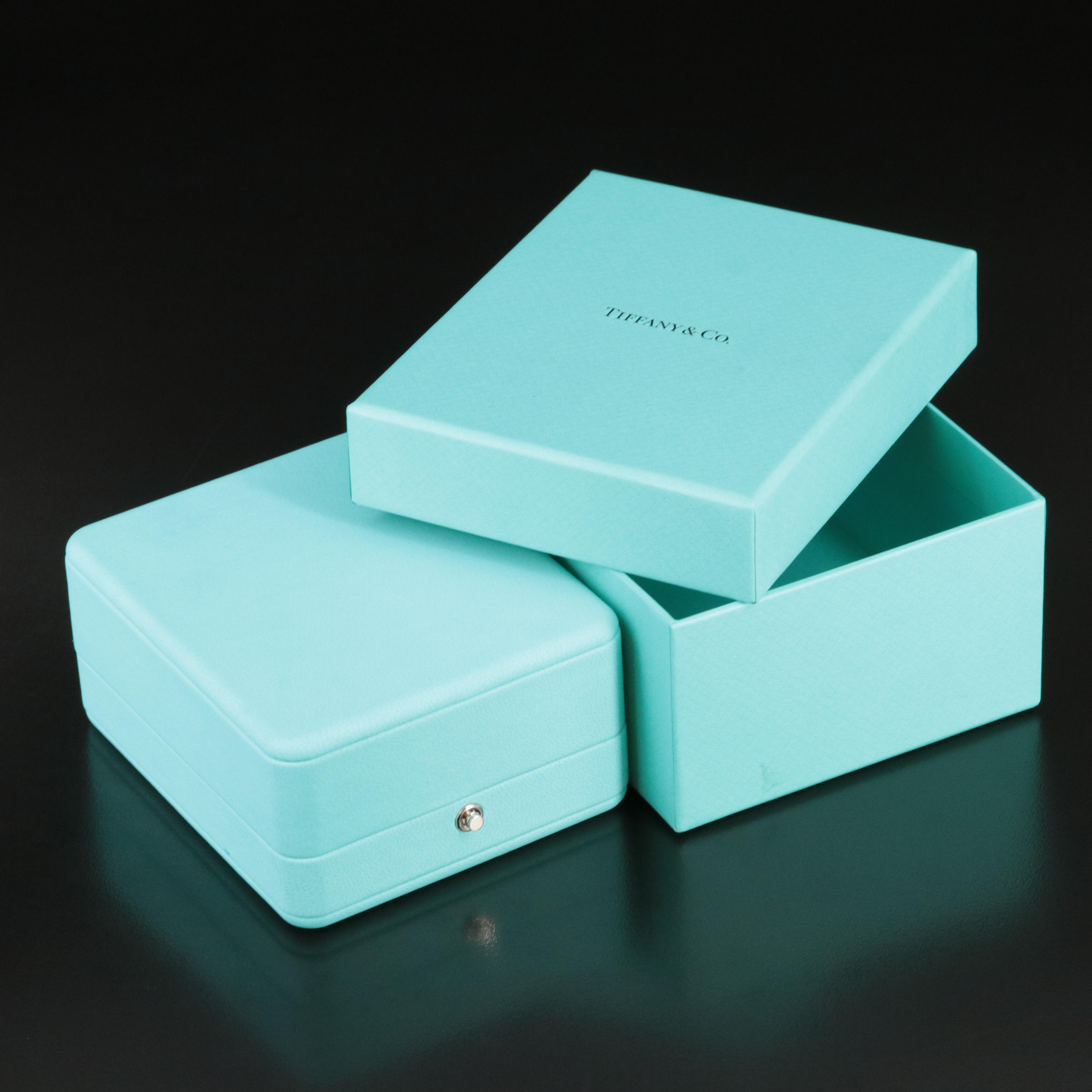 Elsa Peretti for Tiffany & Co. Color by the Yard 18K Emerald Earrings