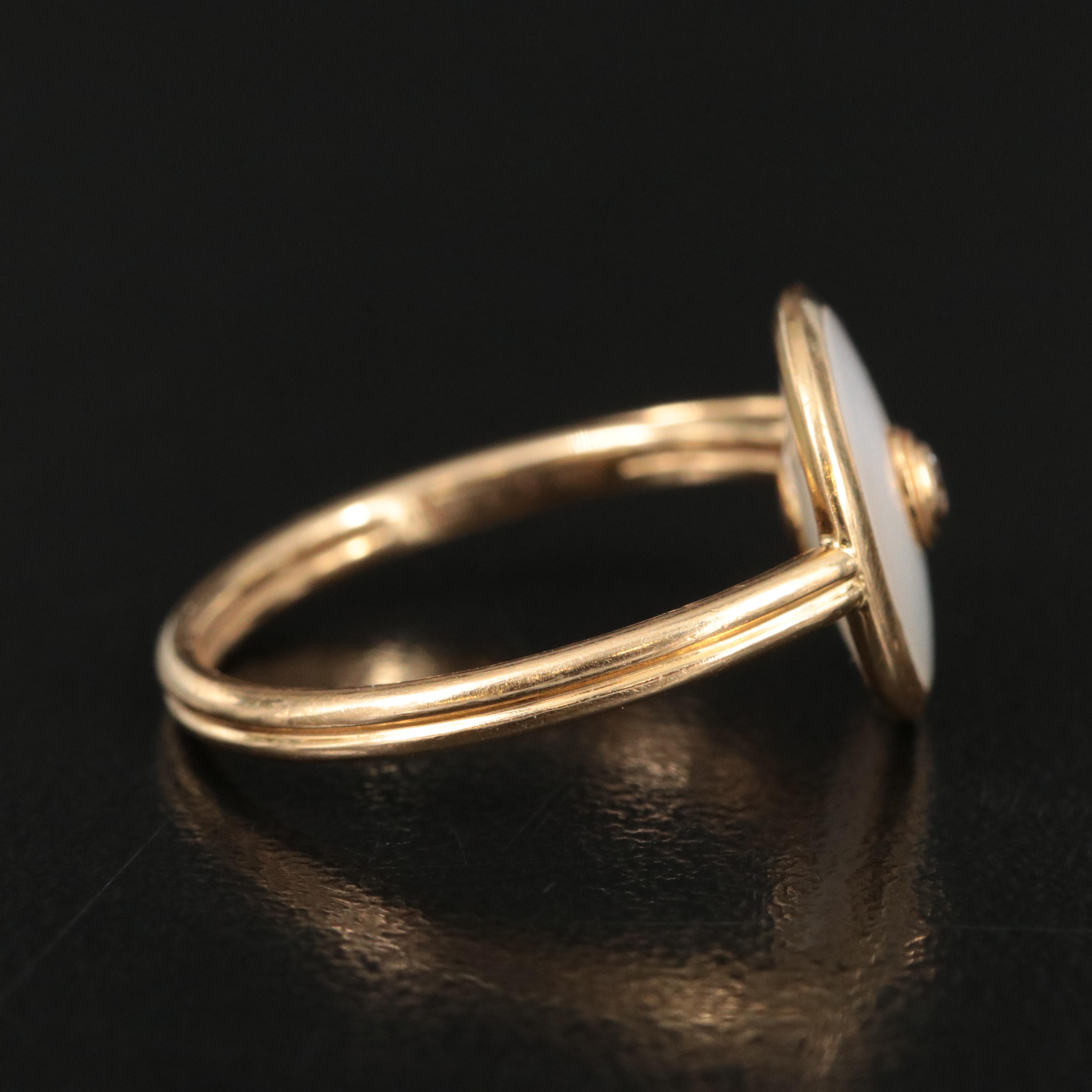 Cartier Amulette de Cartier 18K Mother of Pearl and Diamond Ring