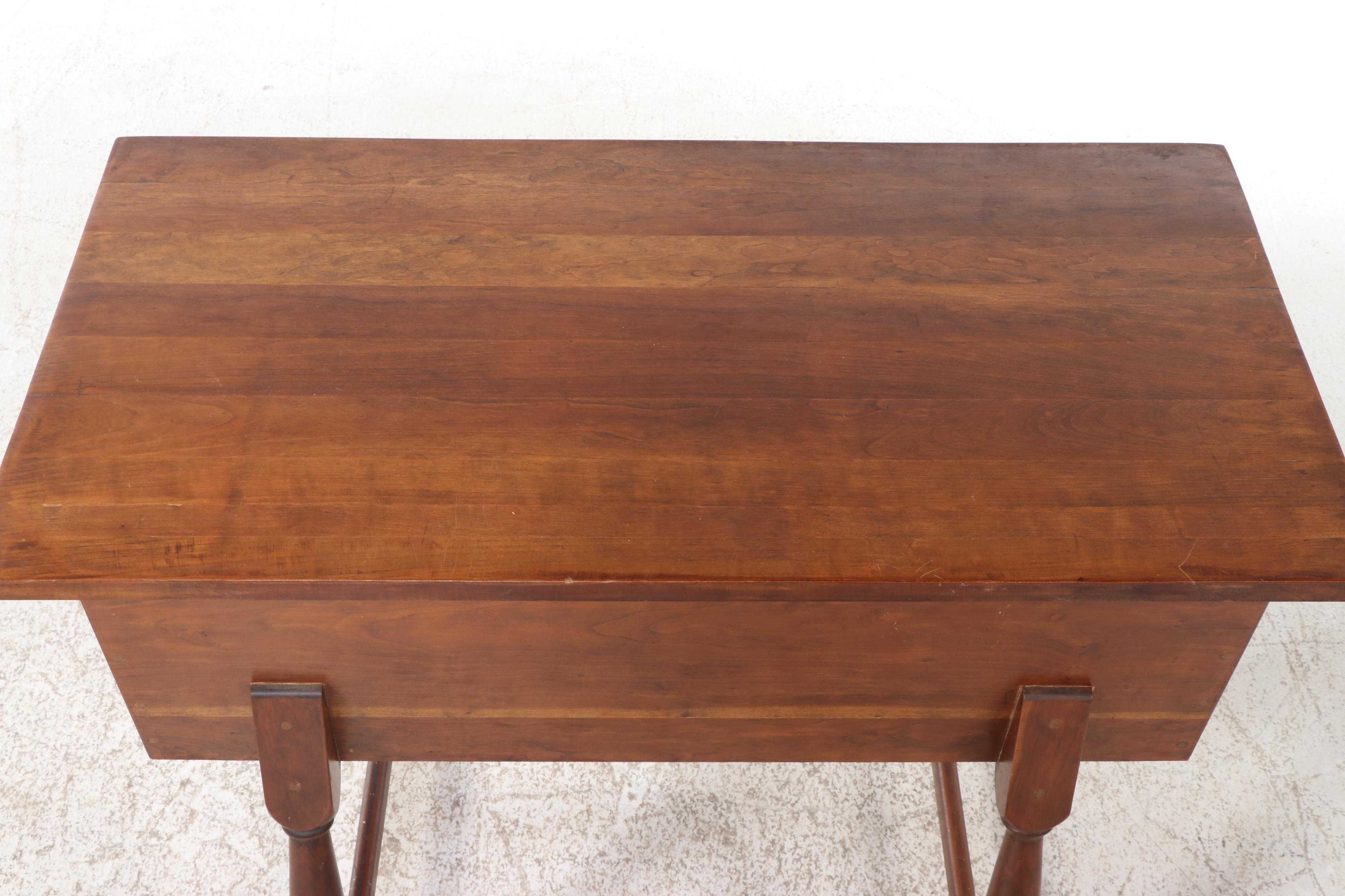 American Colonial Style Dough-Box-Form Table, 20th Century