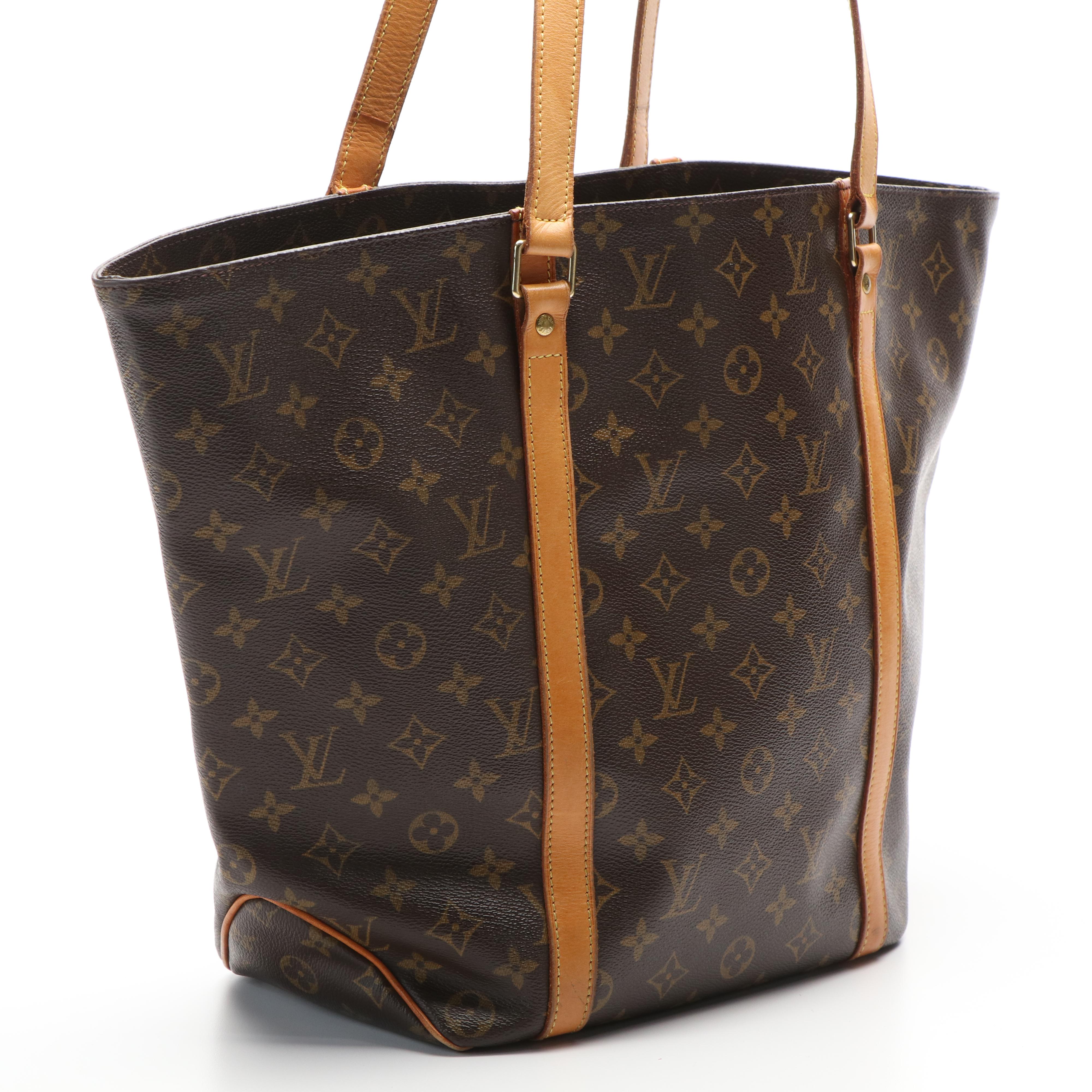 Louis Vuitton GM Sac Shopping Tote in Monogram Canvas
