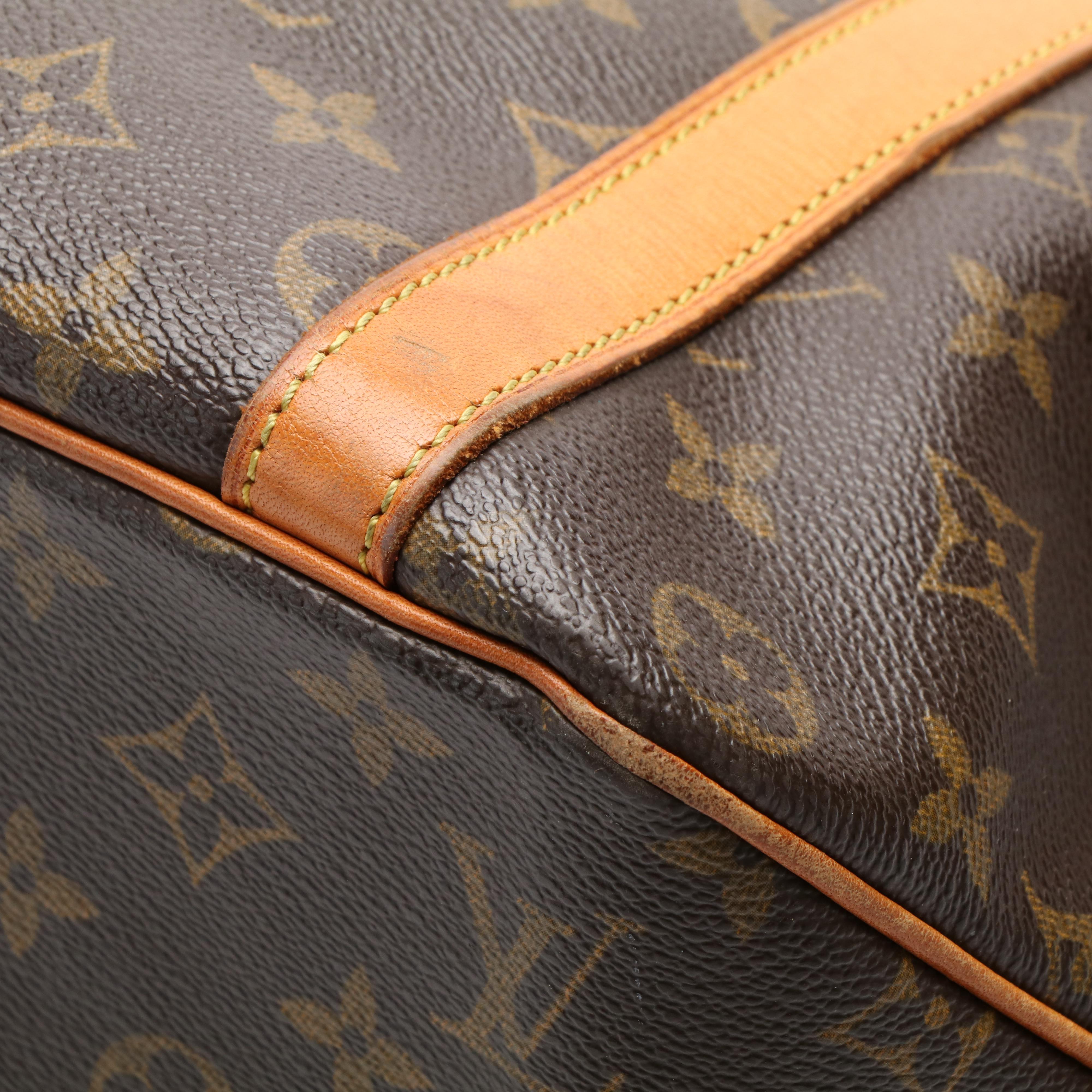 Louis Vuitton GM Sac Shopping Tote in Monogram Canvas