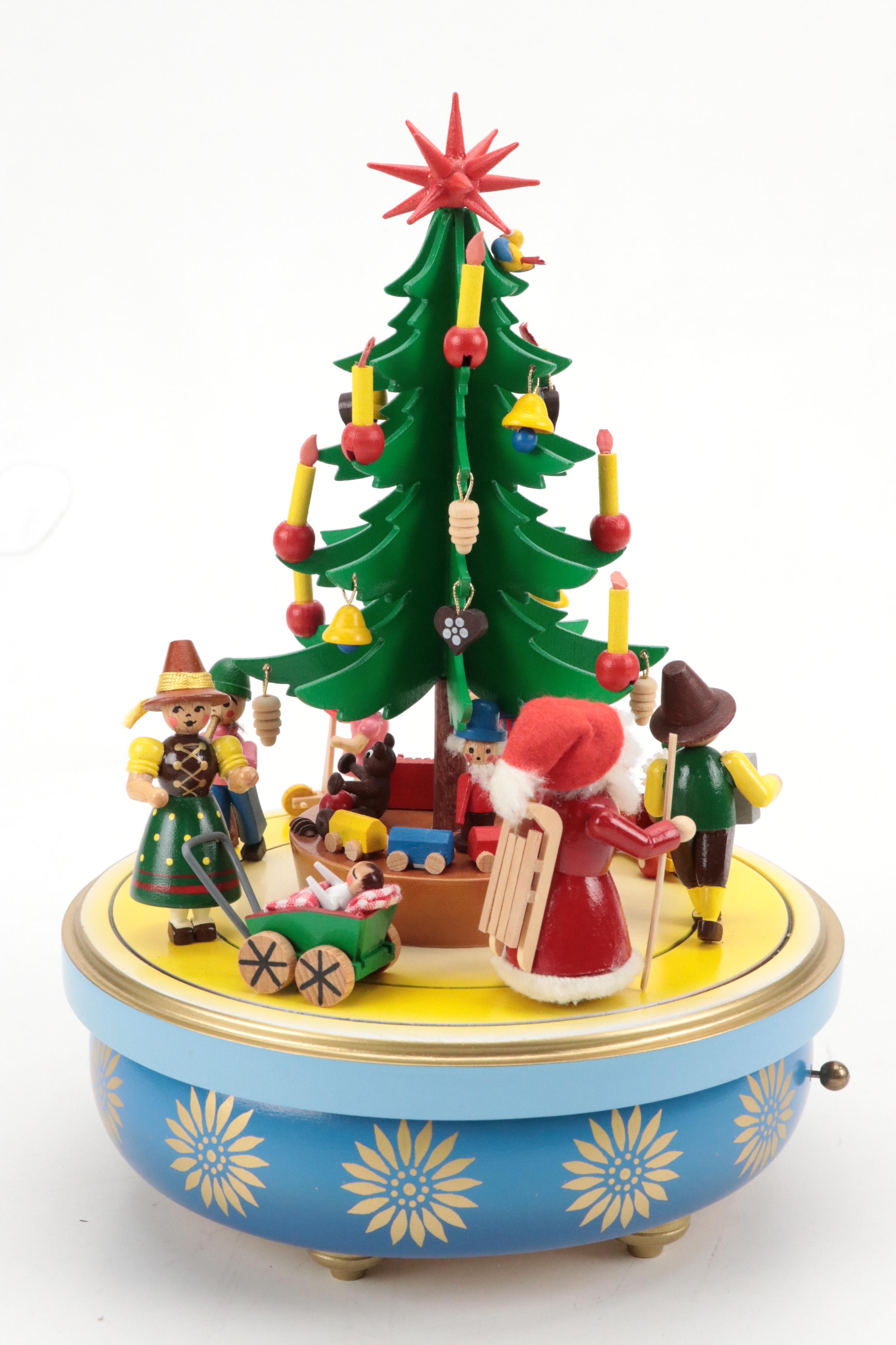 Steinbach Musical Wind-Up Christmas Tree