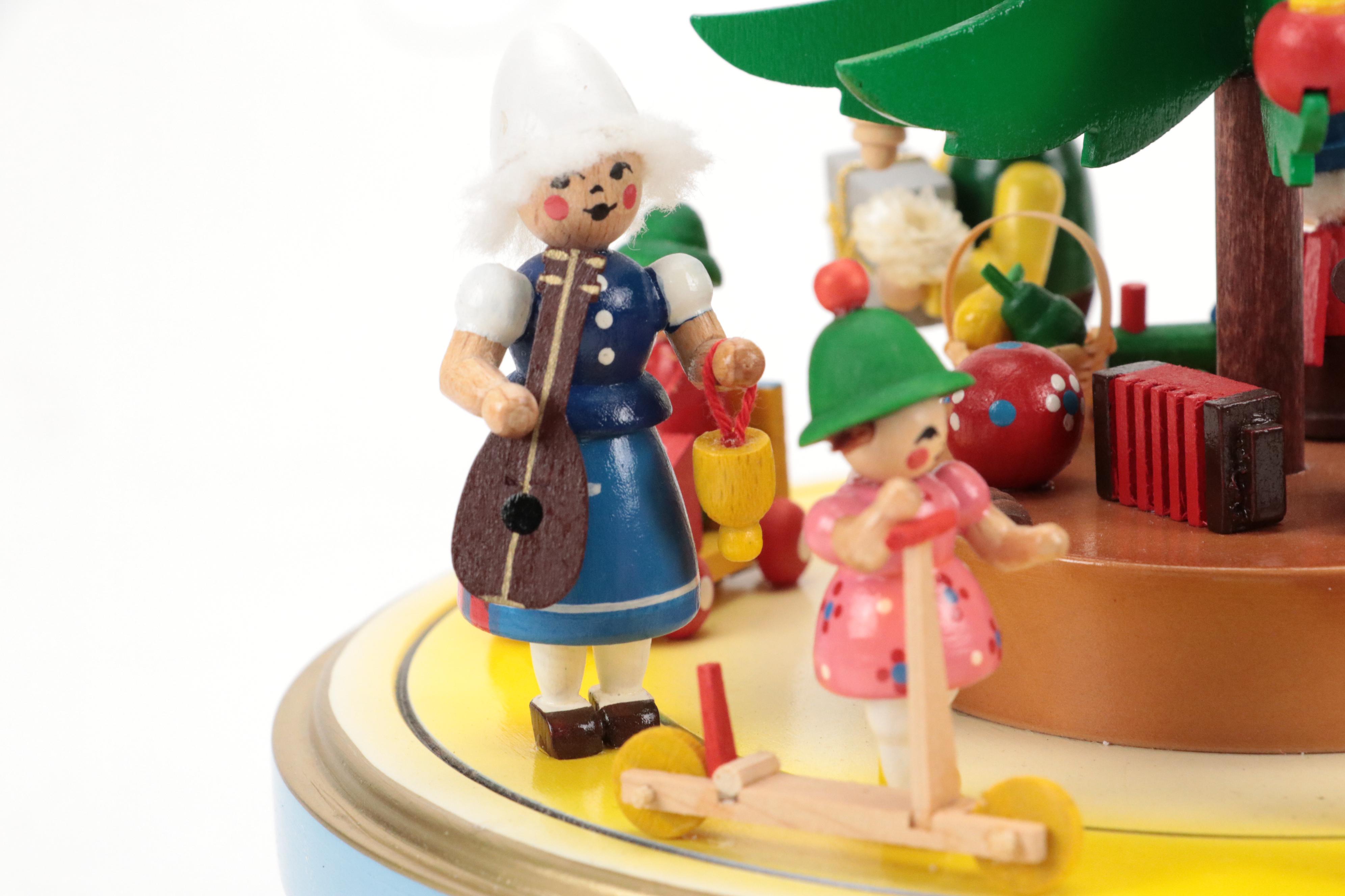 Steinbach Musical Wind-Up Christmas Tree