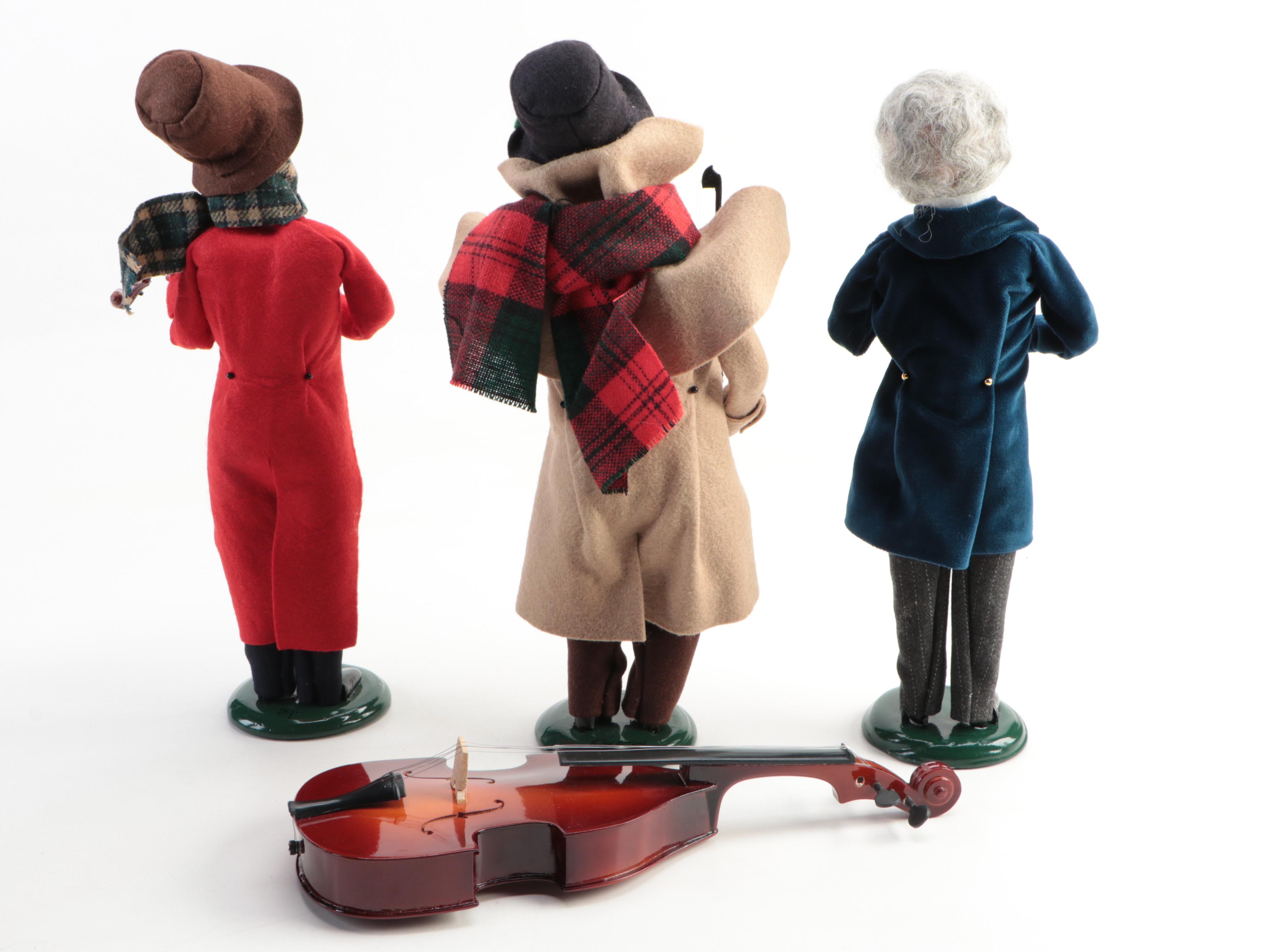 Byers' Choice "The Carolers" Figurines with Bay Window Figurine