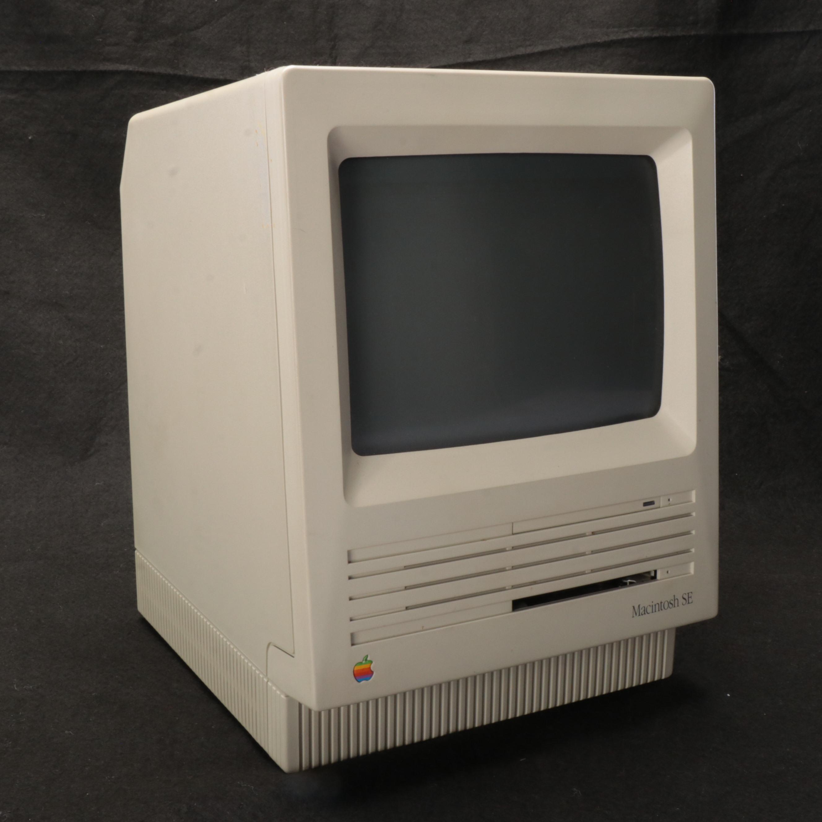 Apple Macintosh SE Model M5011 Personal Computer & Keyboard, 1986
